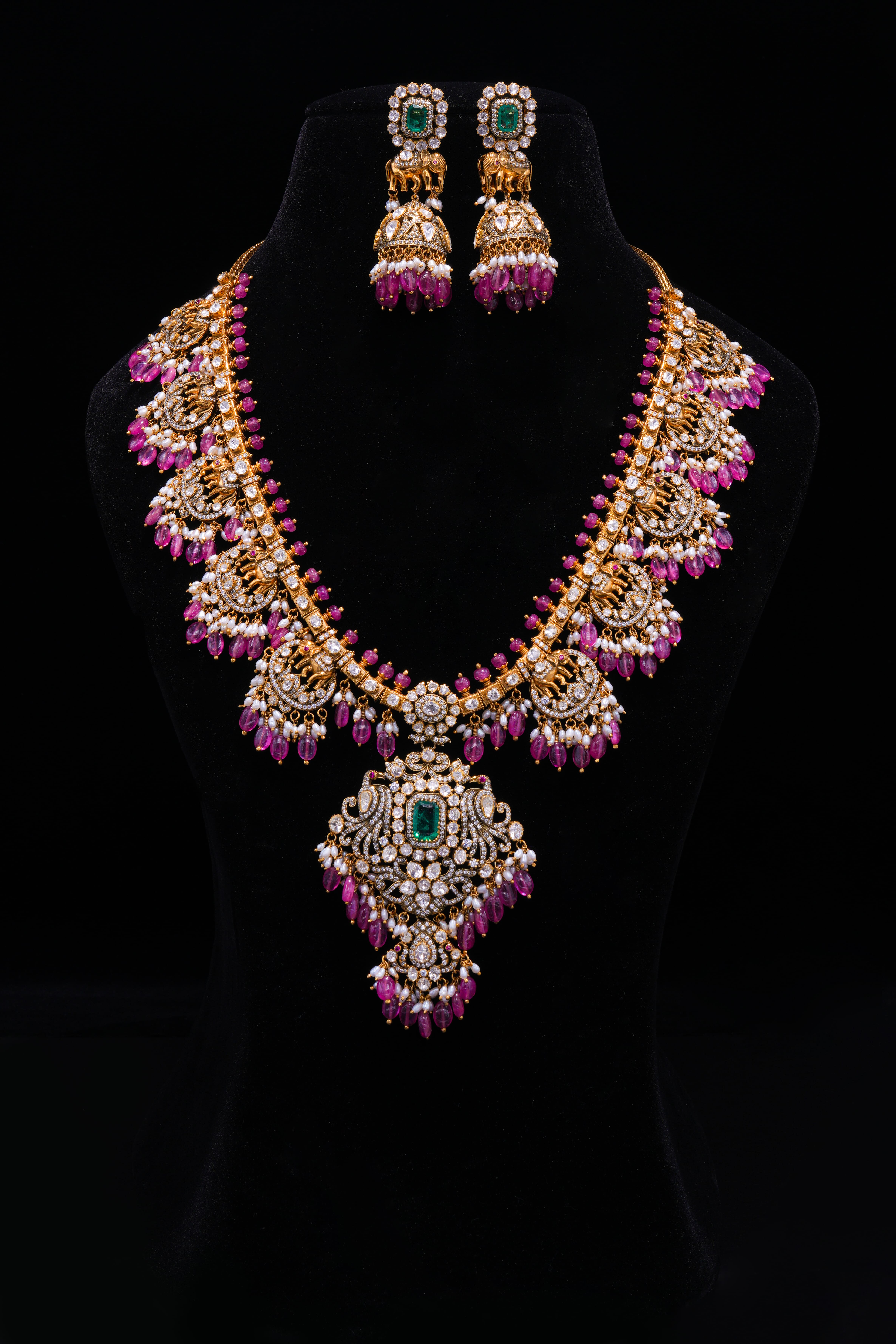 Elegant Gemstone Necklace Set