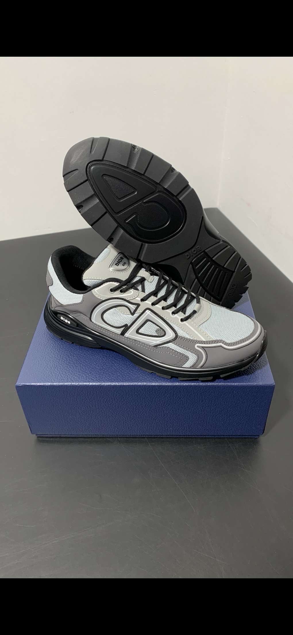 Dior B30 'Anthracite Grey'