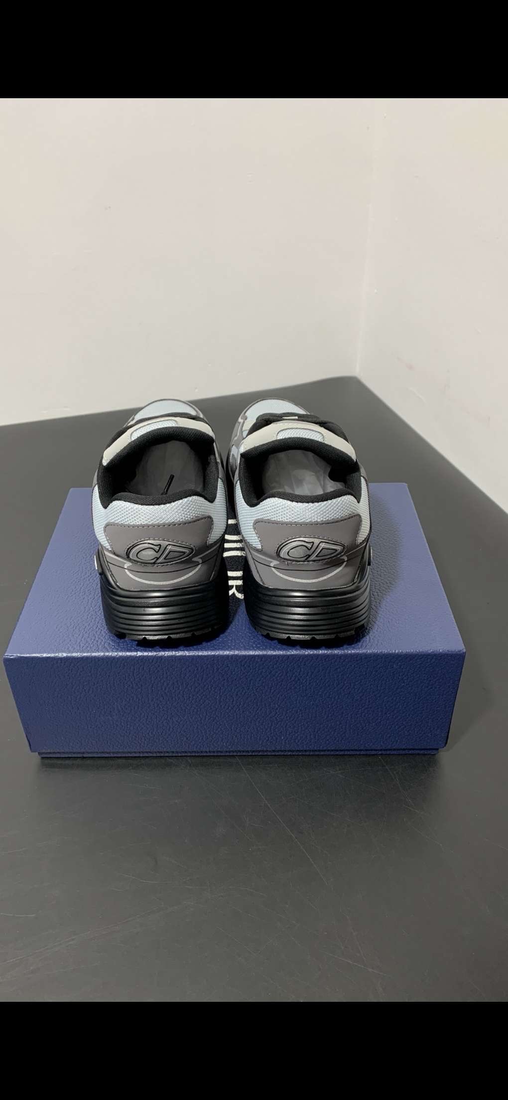Dior B30 'Anthracite Grey'