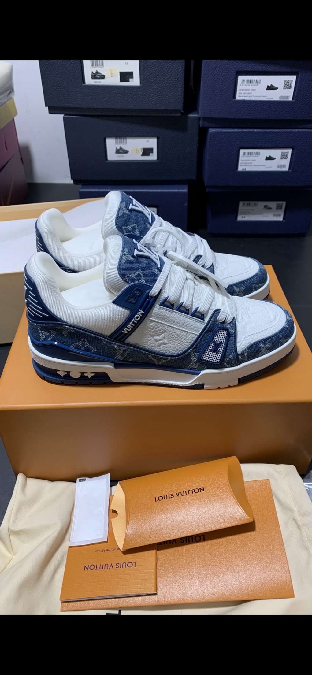  LV 'Blue/white print trainers' 