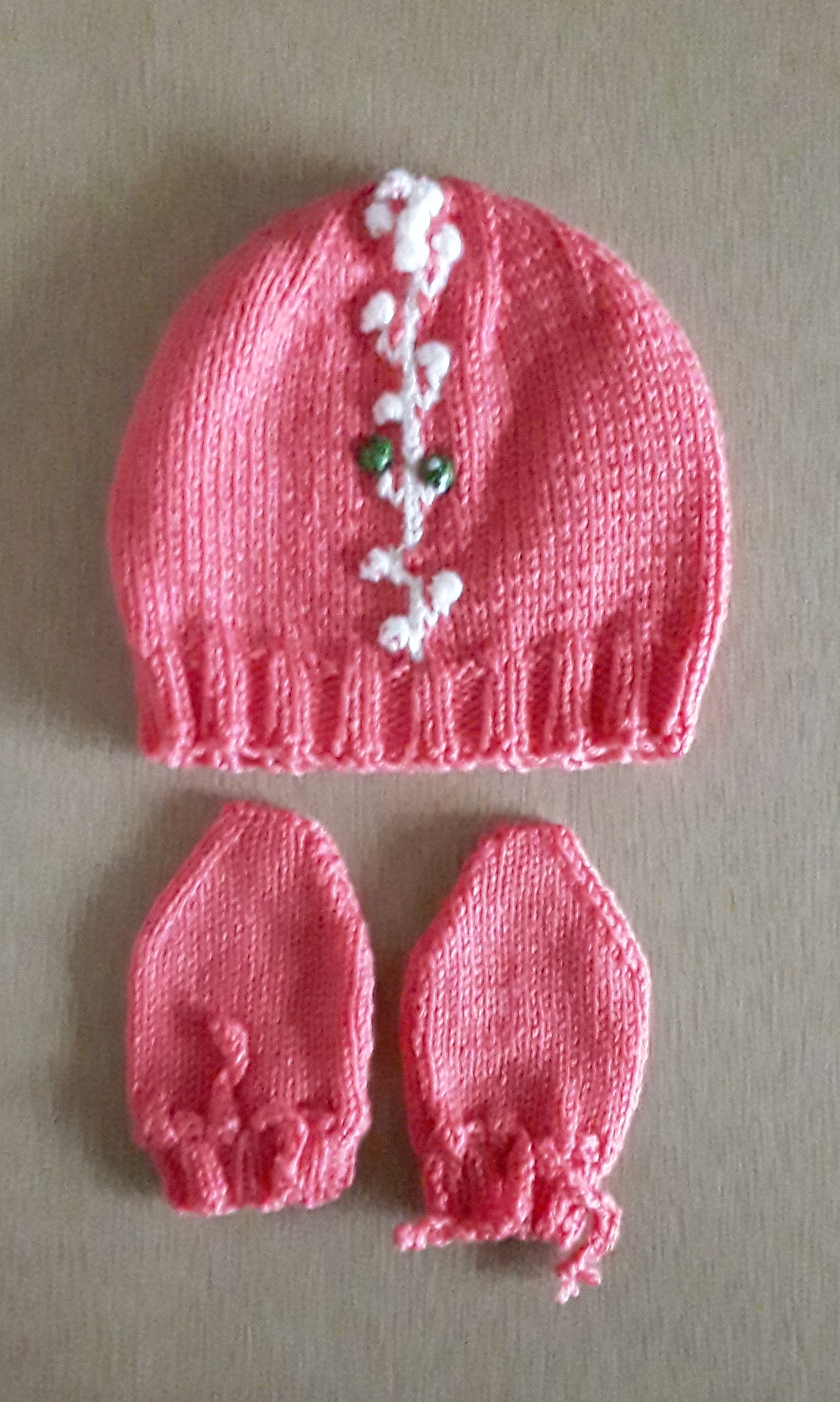 Pink baby set - Hat and mittens