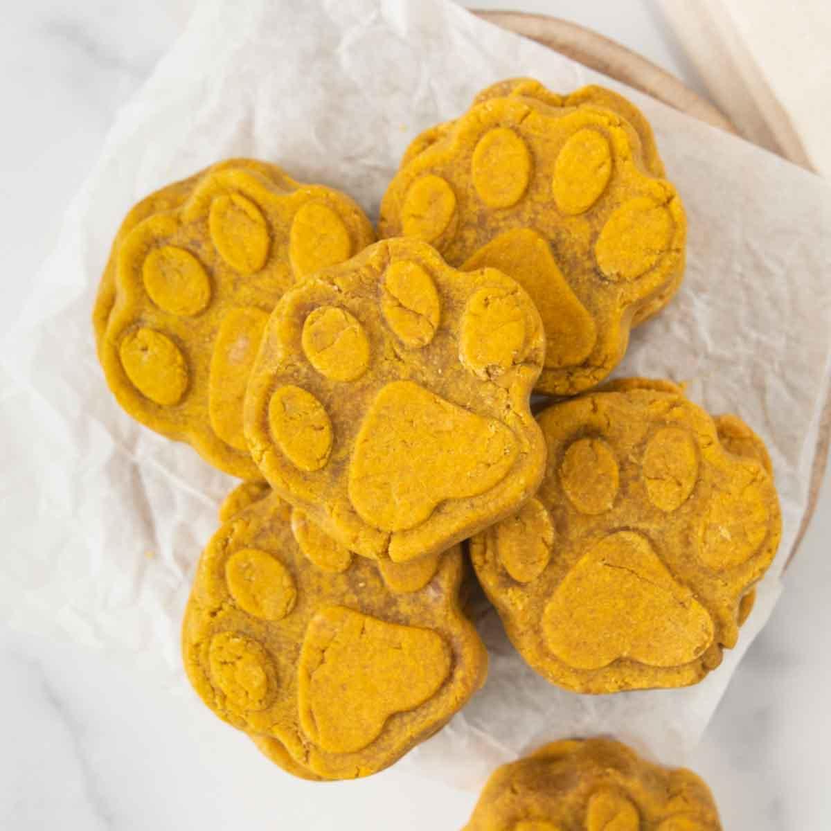 CBD dog biscuits 