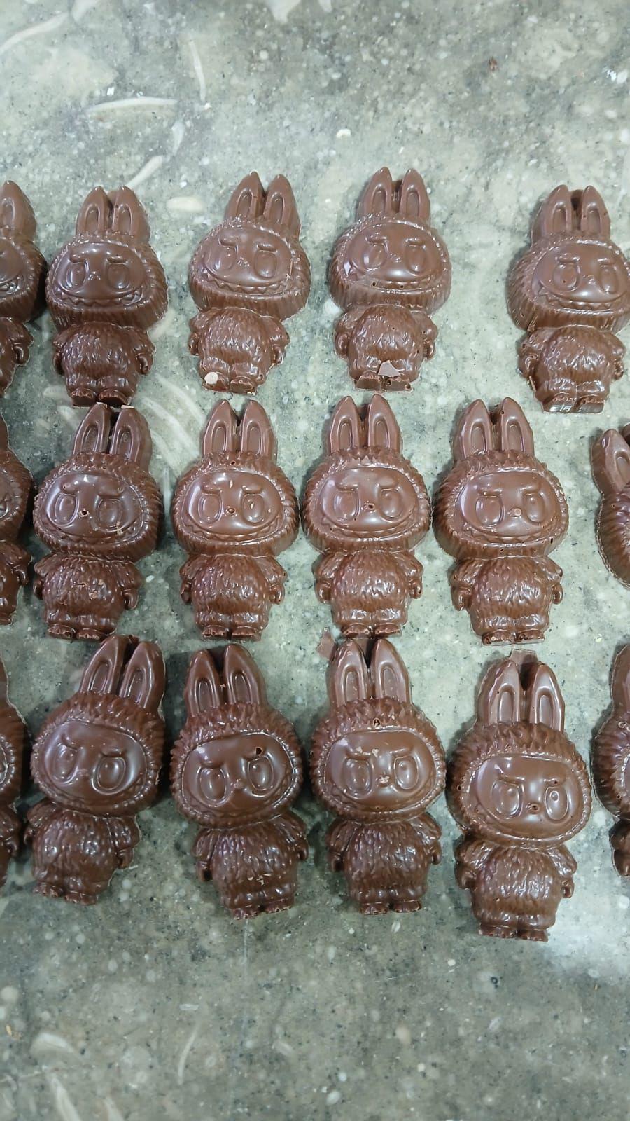 Labubu Dubai chocolate bar