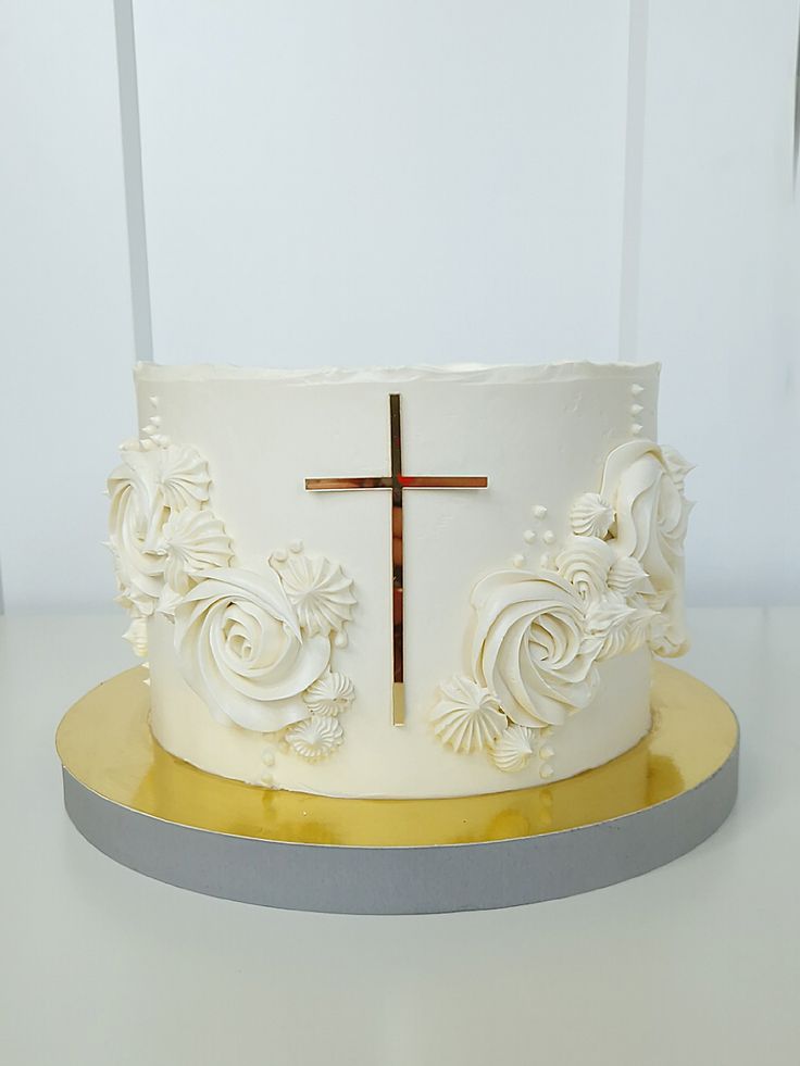 GF Classic Vanilla with strawberry curd filling and vanilla frosting(8" 3 layer)