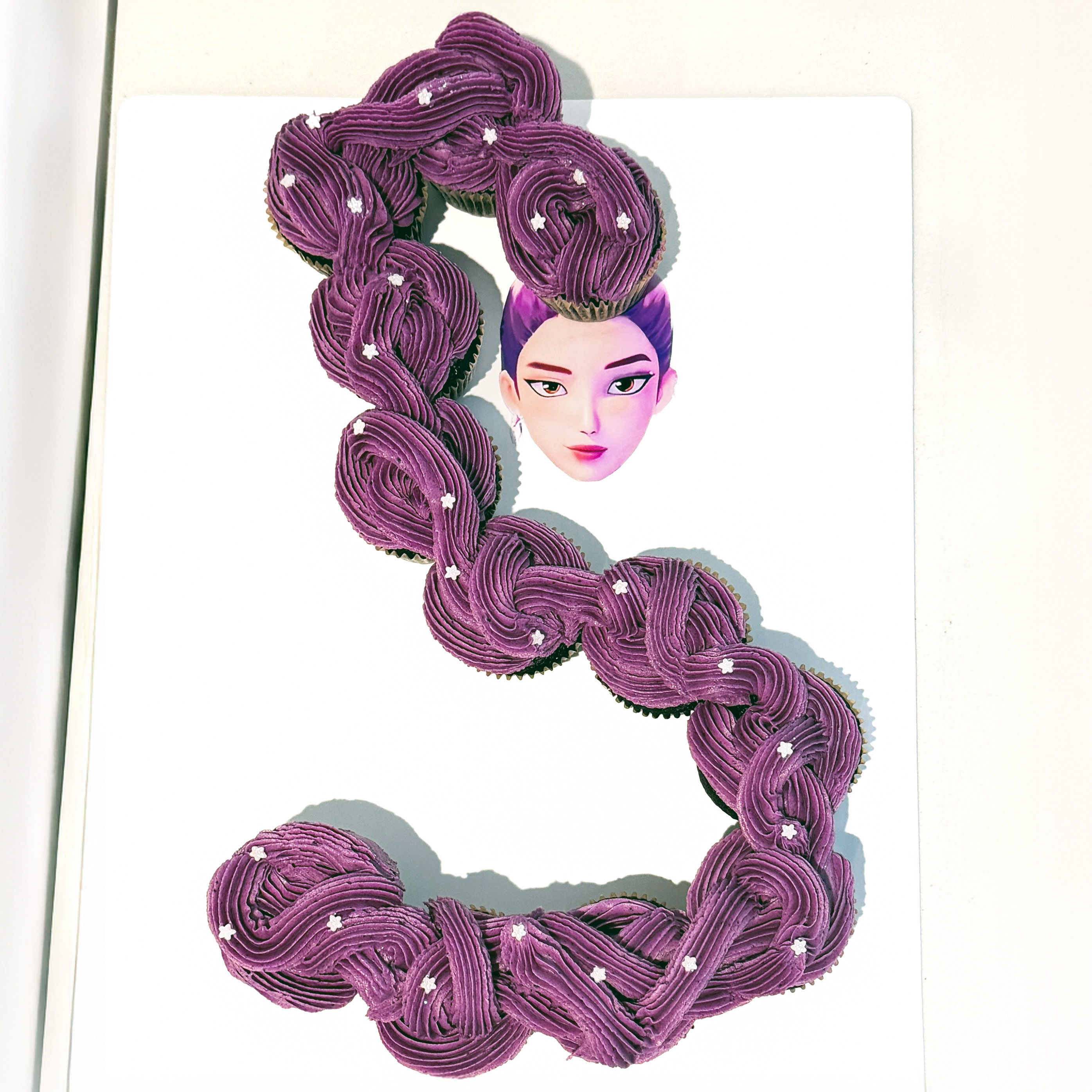 K-Pop Demon Hunters Rumi Pull-Apart Cupcake Cake