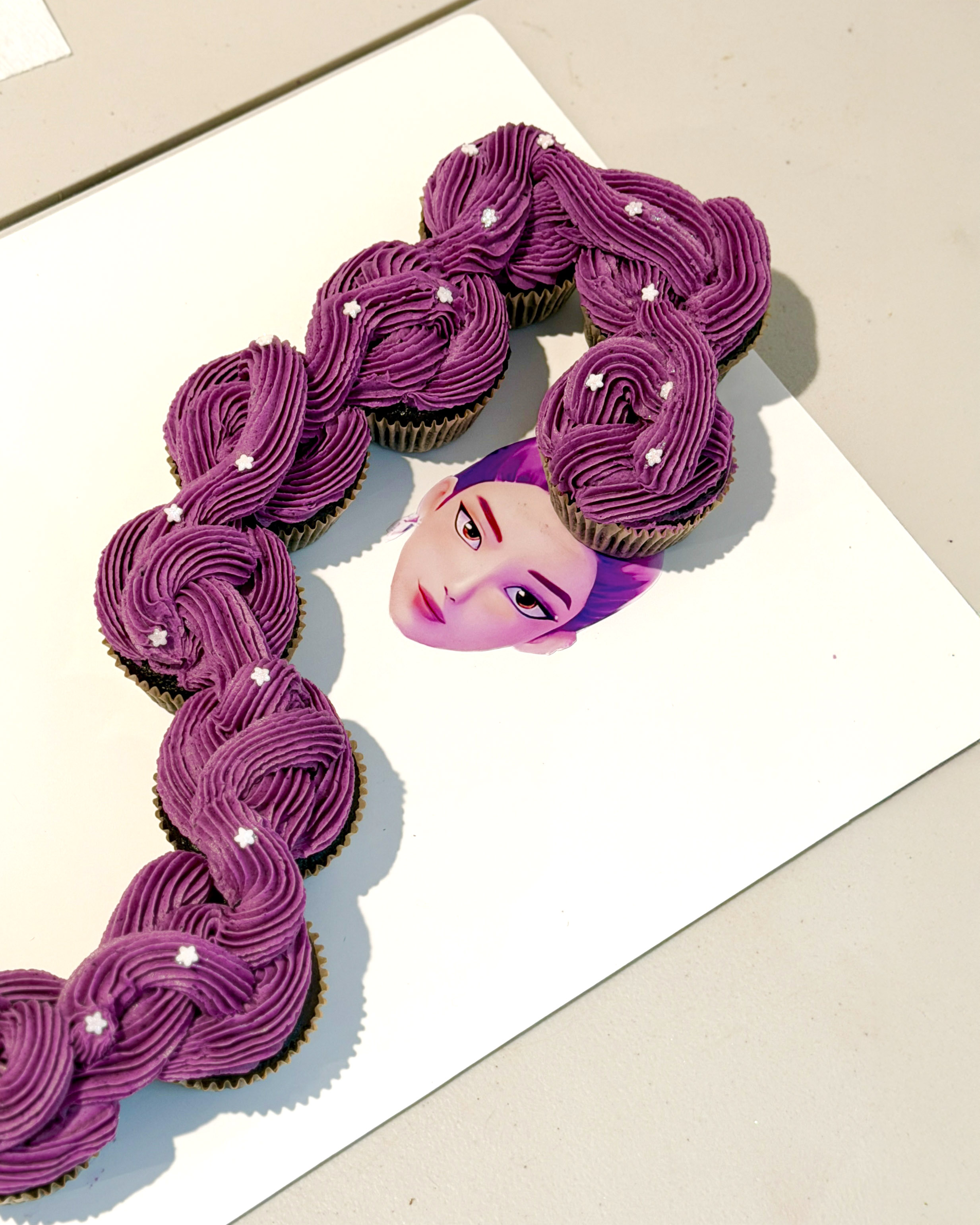 K-Pop Demon Hunters Rumi Pull-Apart Cupcake Cake