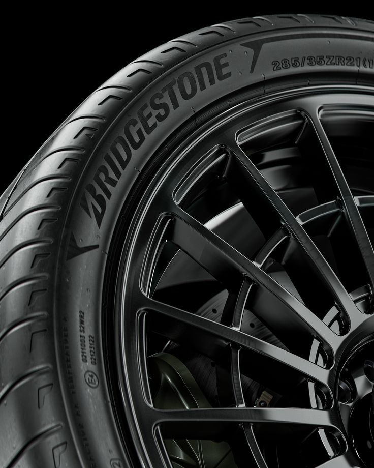 265/65 R17 Bridgestone Car Tyre