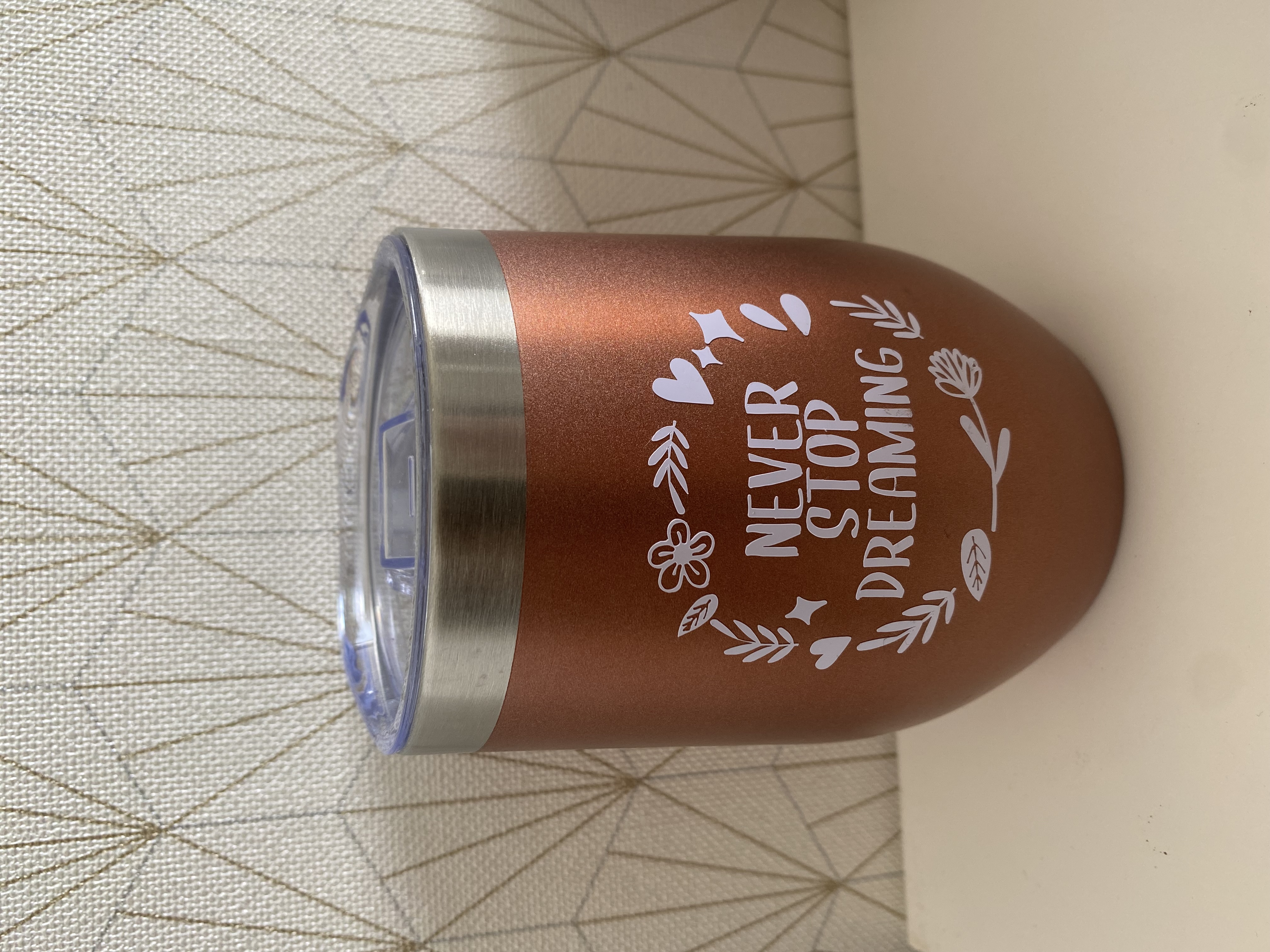 Tasse isotherme "Never stop dreaming"