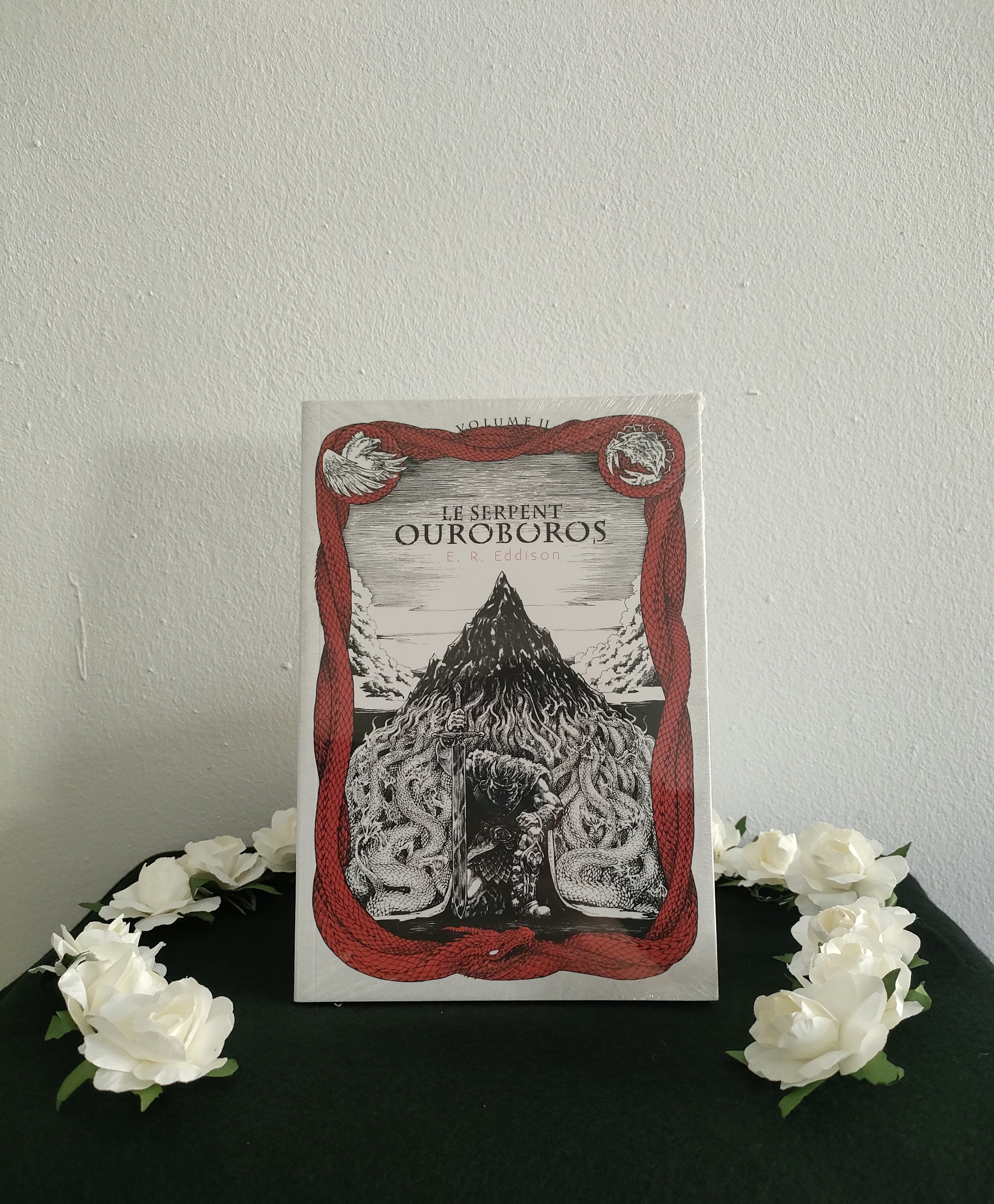 Le Serpent Ouroboros (Volume 2) ~ de E.R. EDDISON