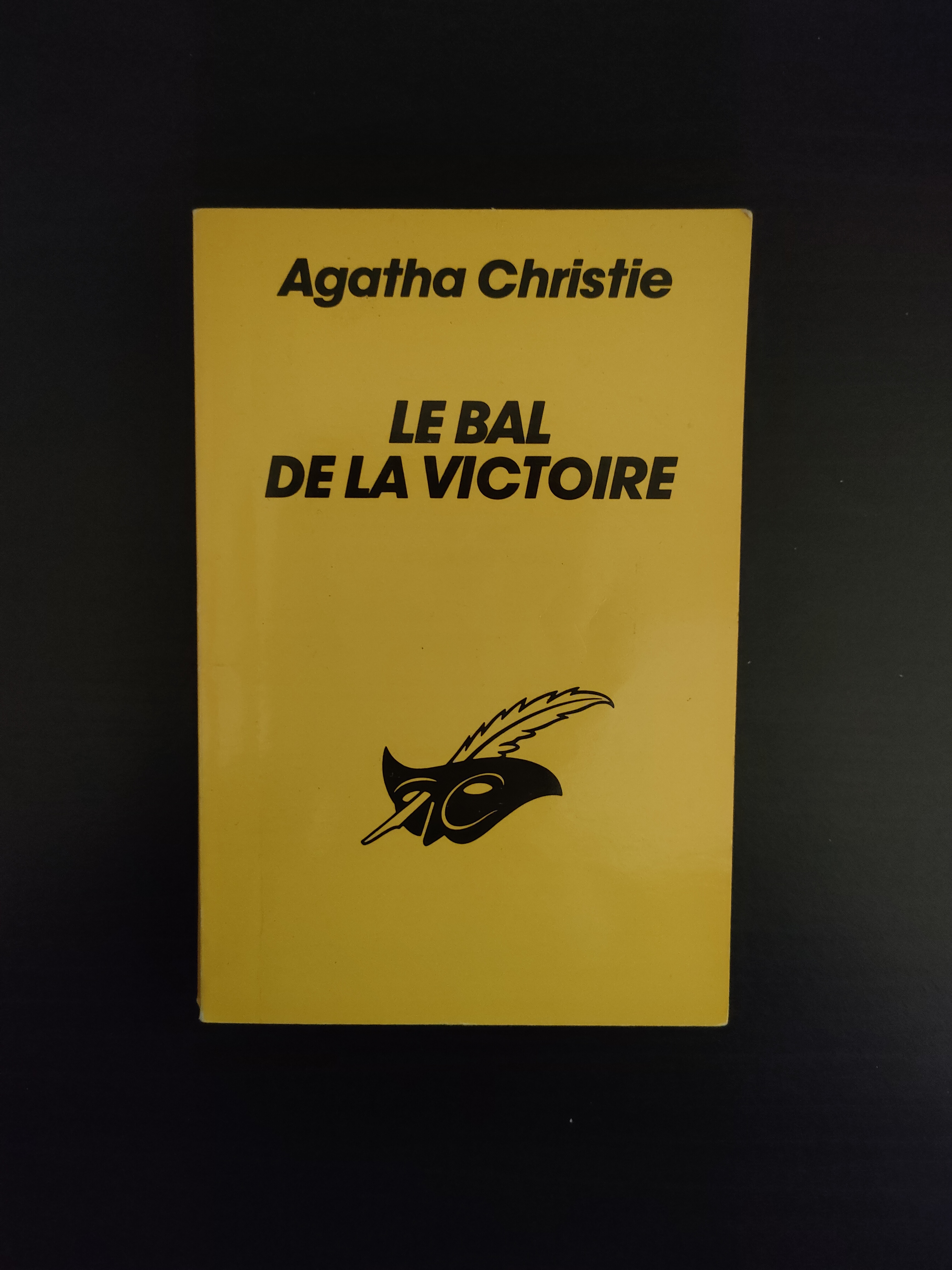 Le Bal de la Victoire ~ Agatha Christie