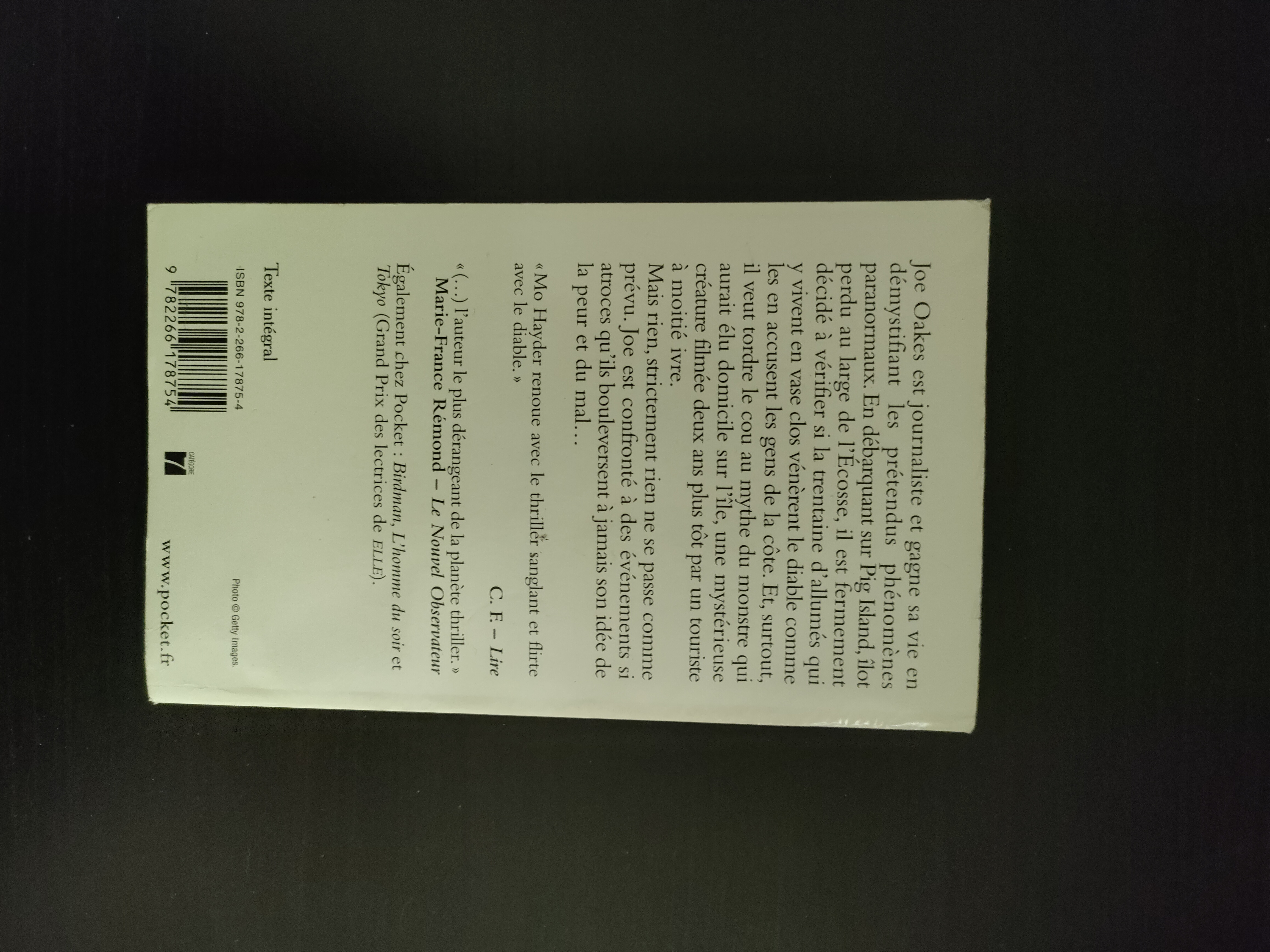 Pig Island ~ Mo Hayder