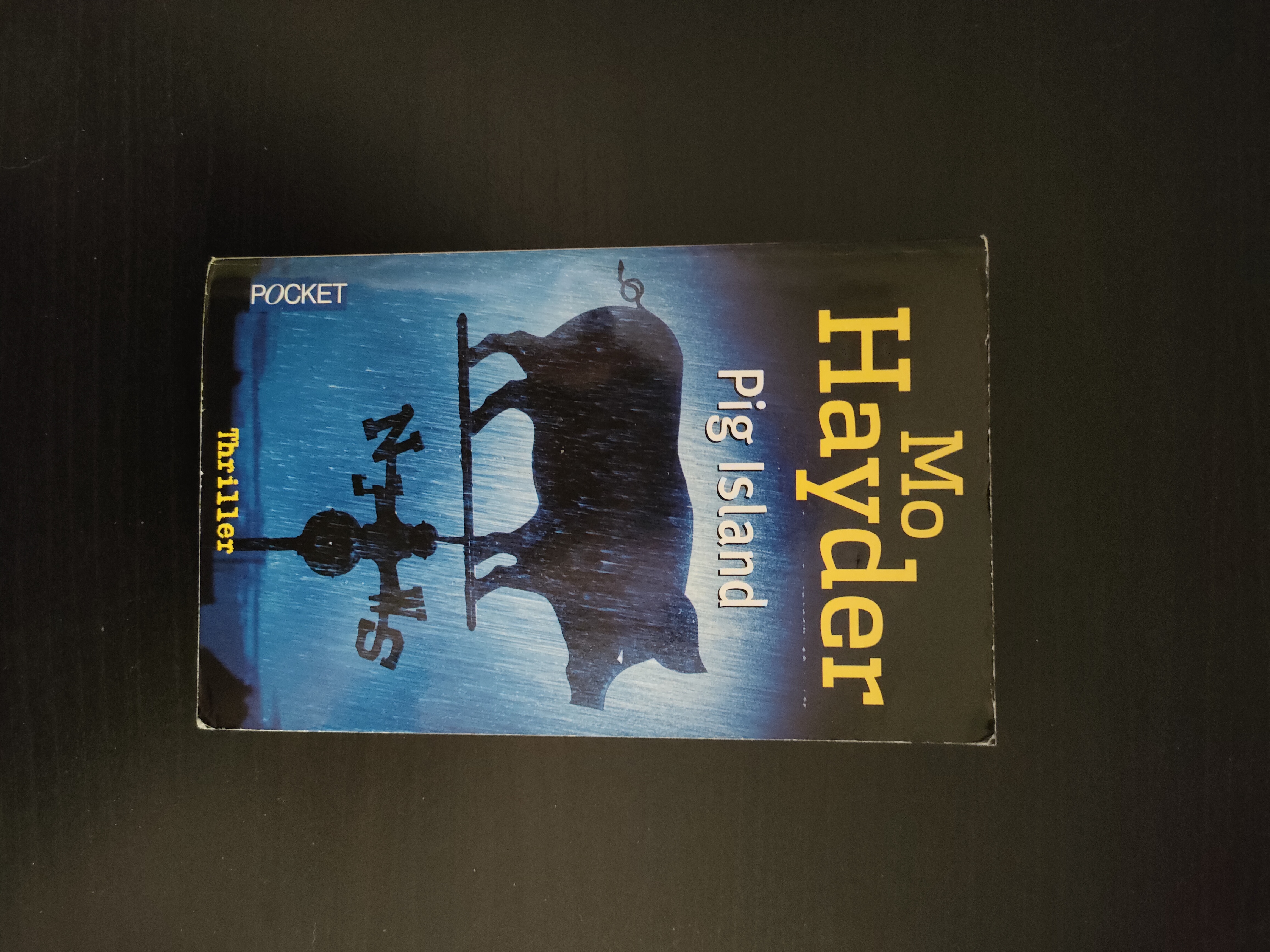 Pig Island ~ Mo Hayder