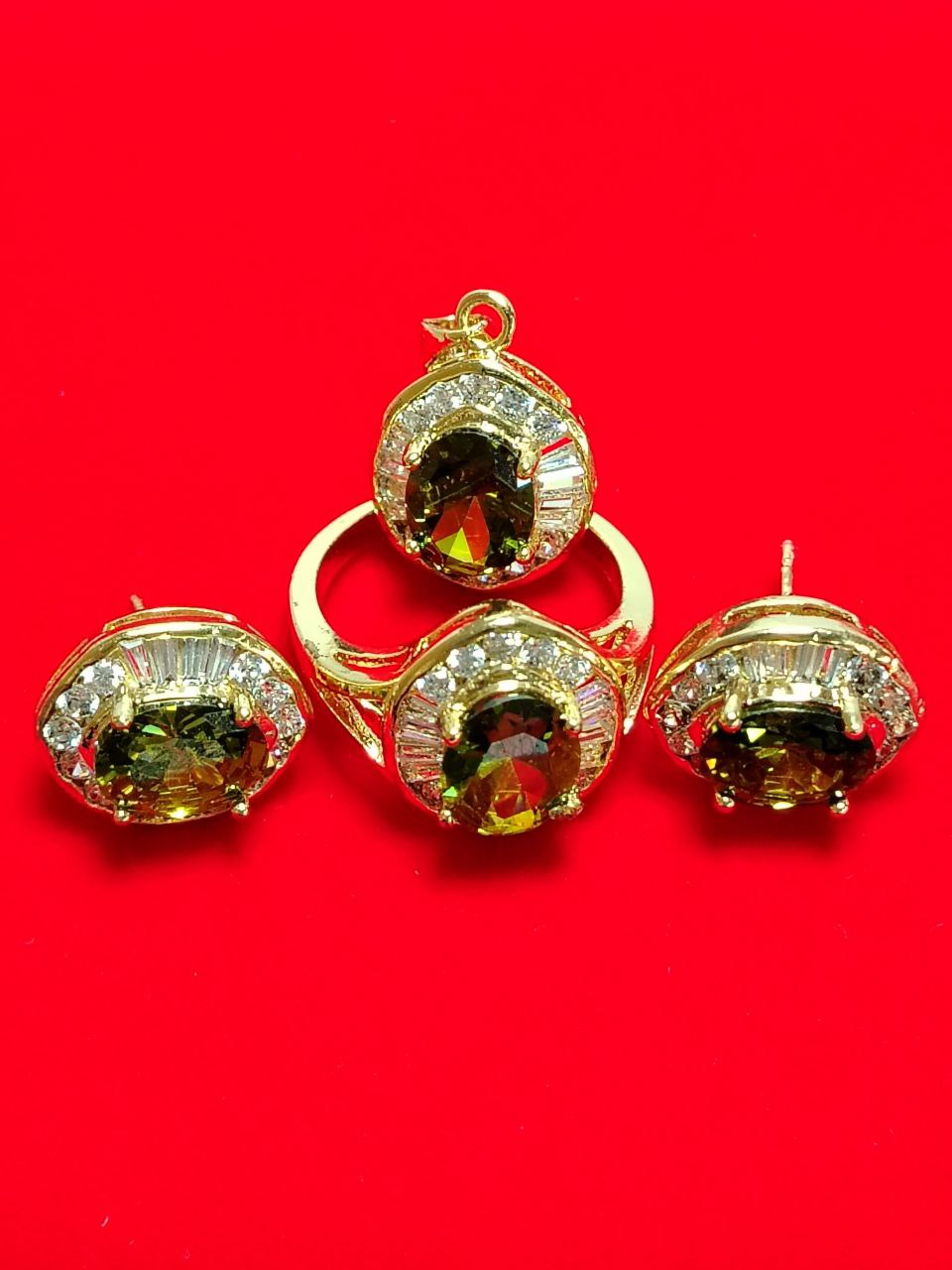 Conjunto de joyería
