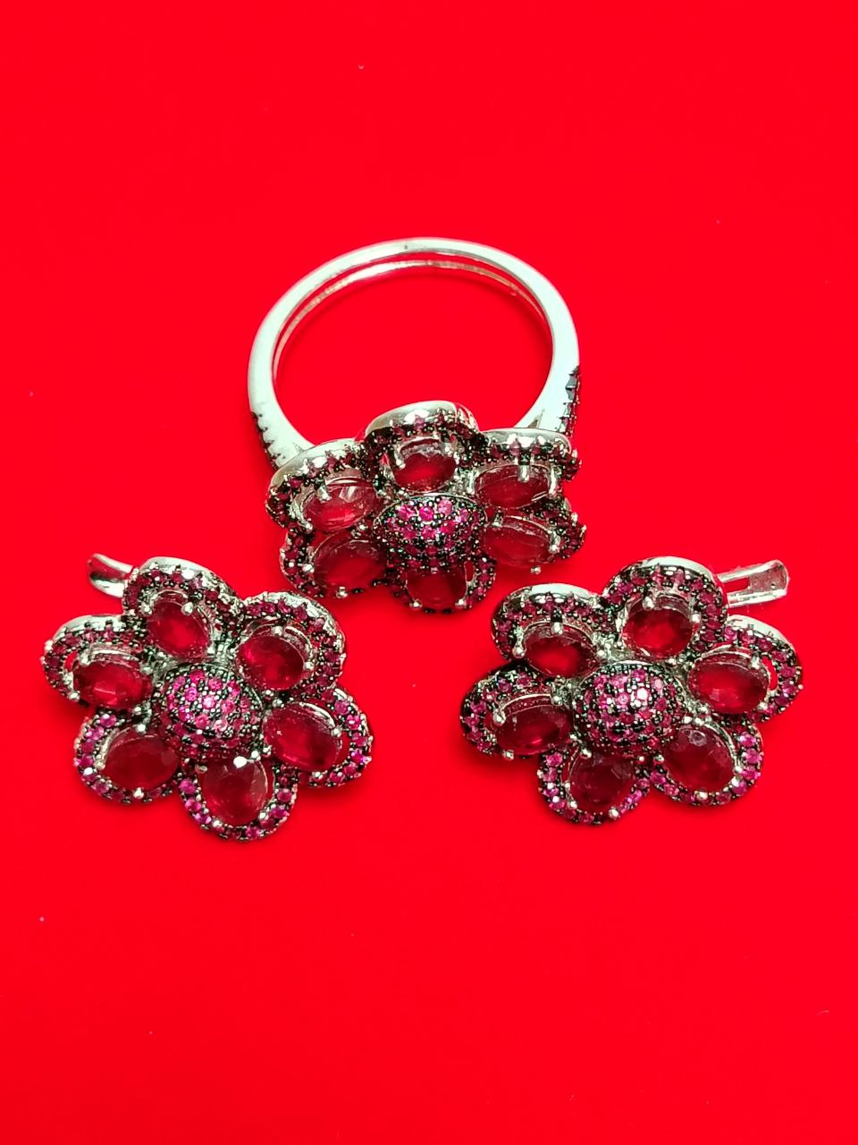 Juego de anillo y pendientes