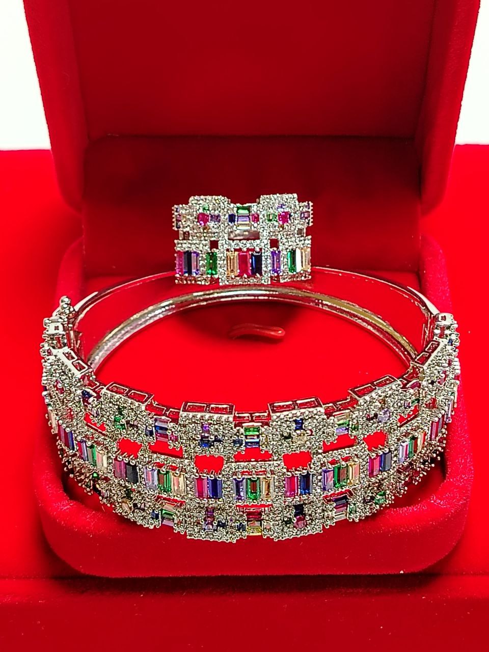 Conjunto de Anillo y Brazalete