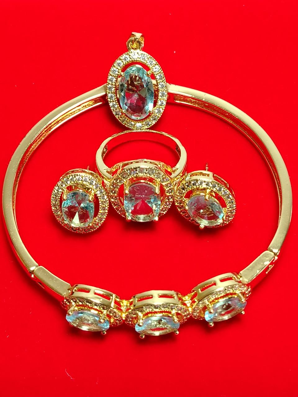 Conjunto de joyería 