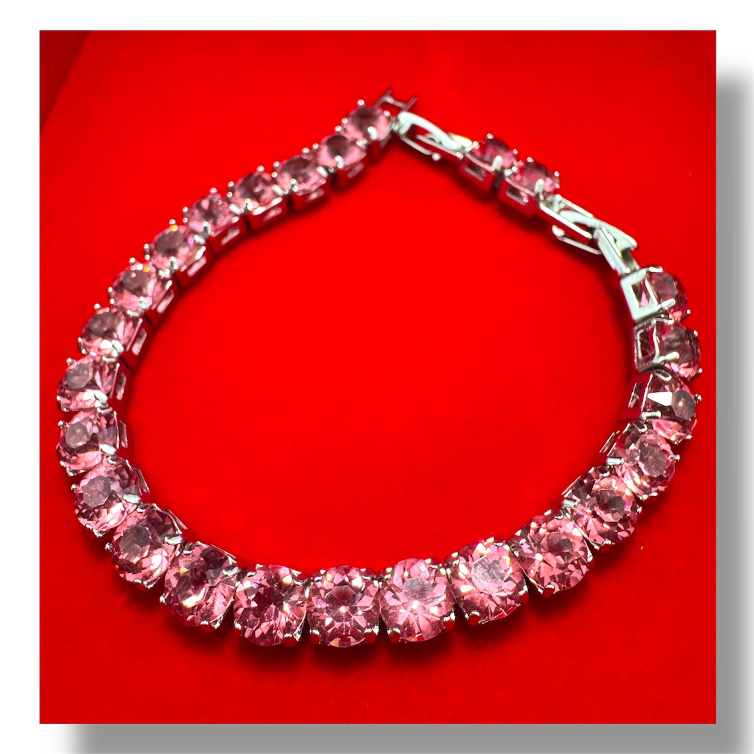 Pulsera de piedras rosadas