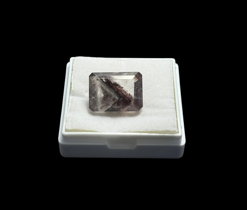 Cuarzo con inclusión w 15.18 Ct