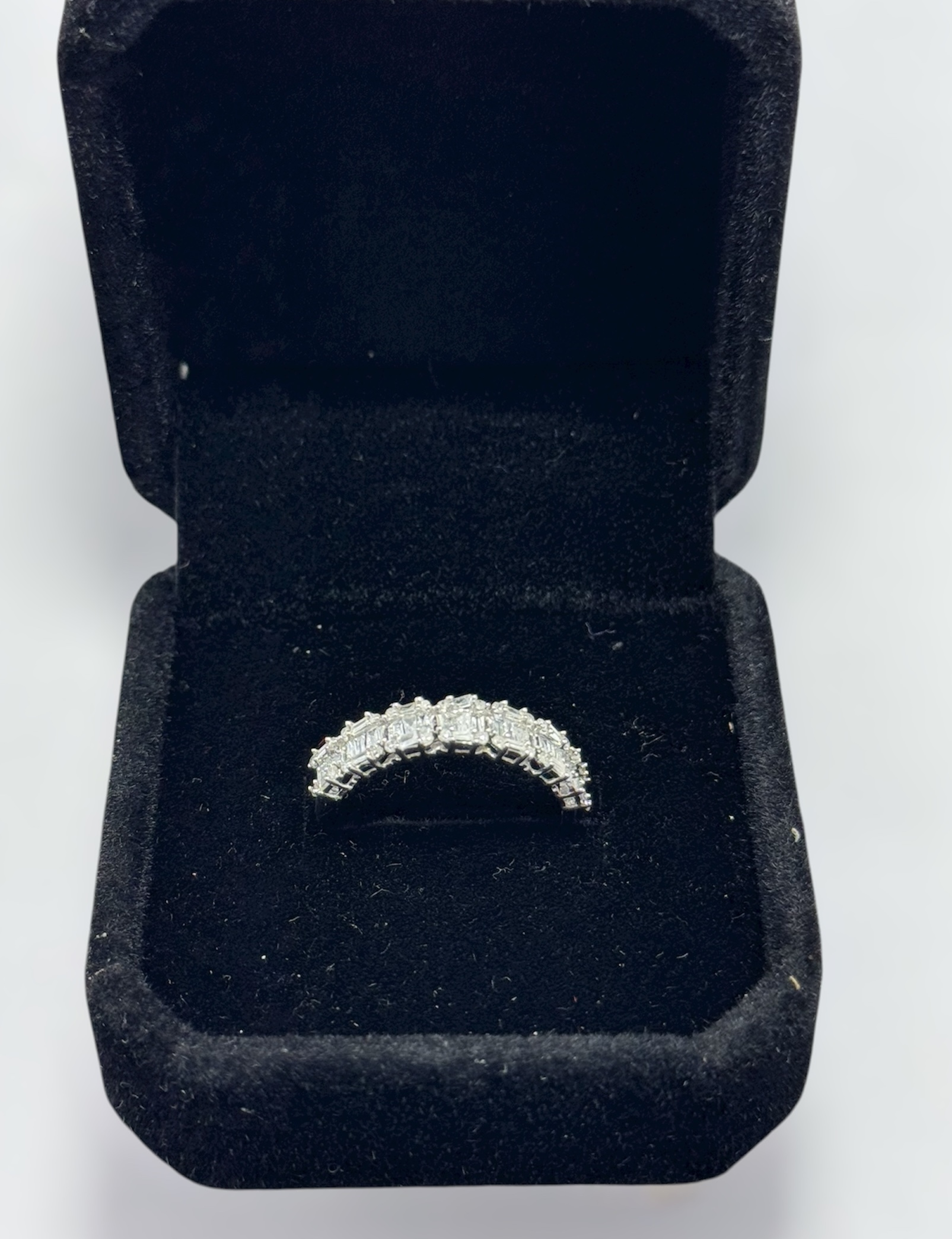 Anillo de diamantes y oro blanco 18 Ct Talla 6.5