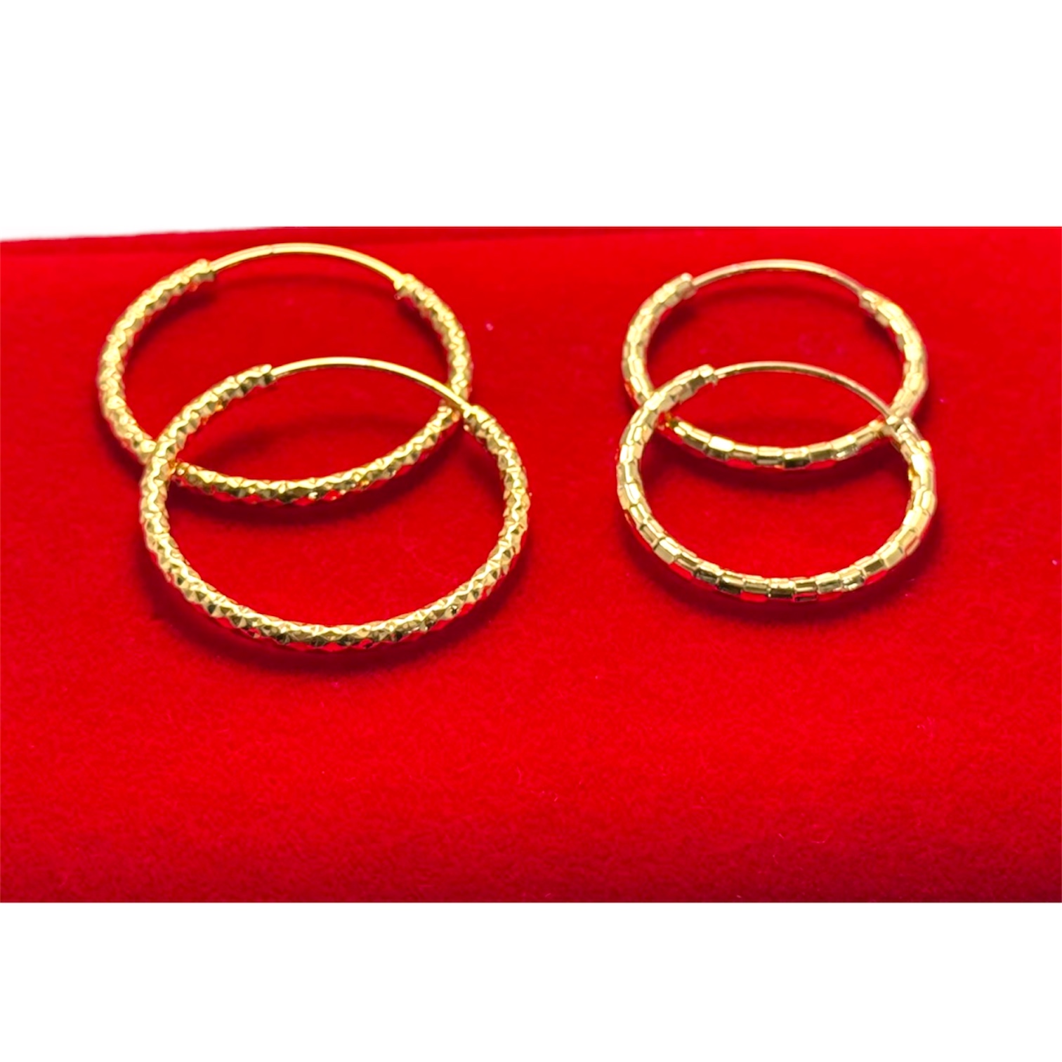Aretes dorados