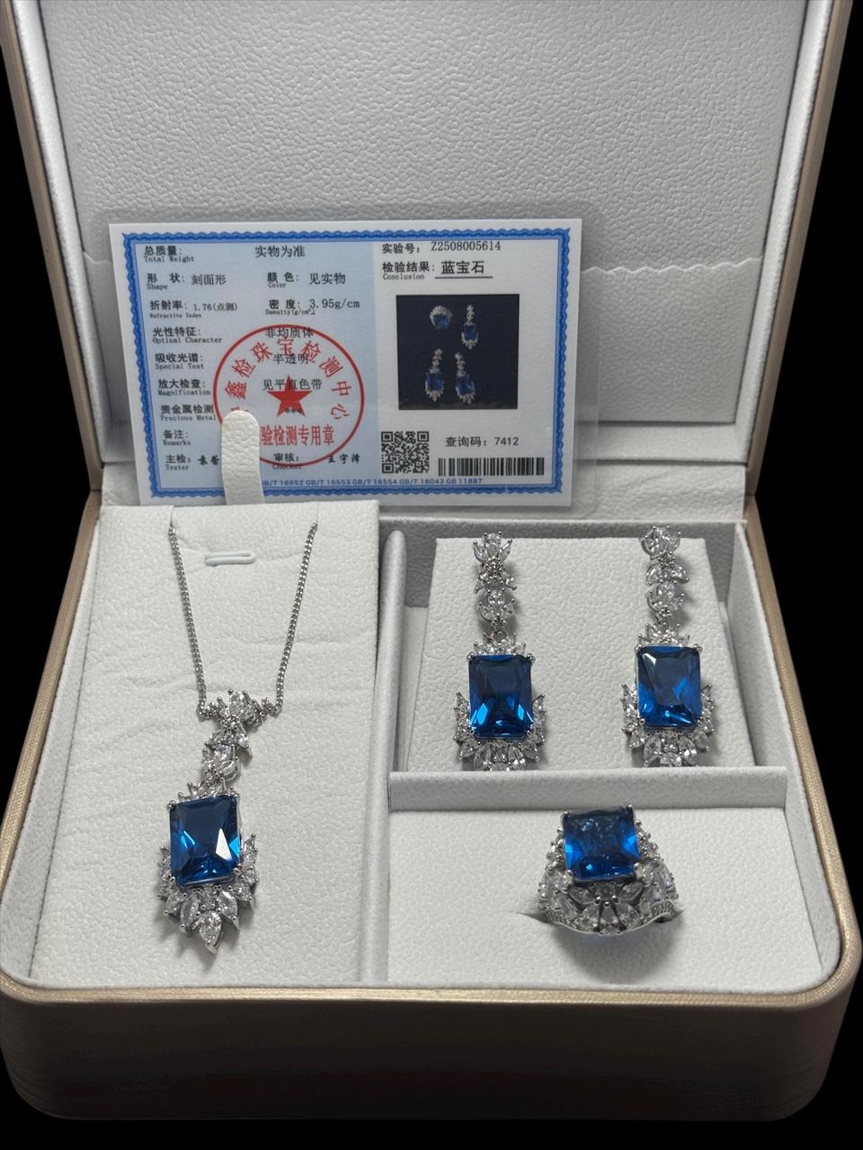 Conjunto de joyería con Zafiro