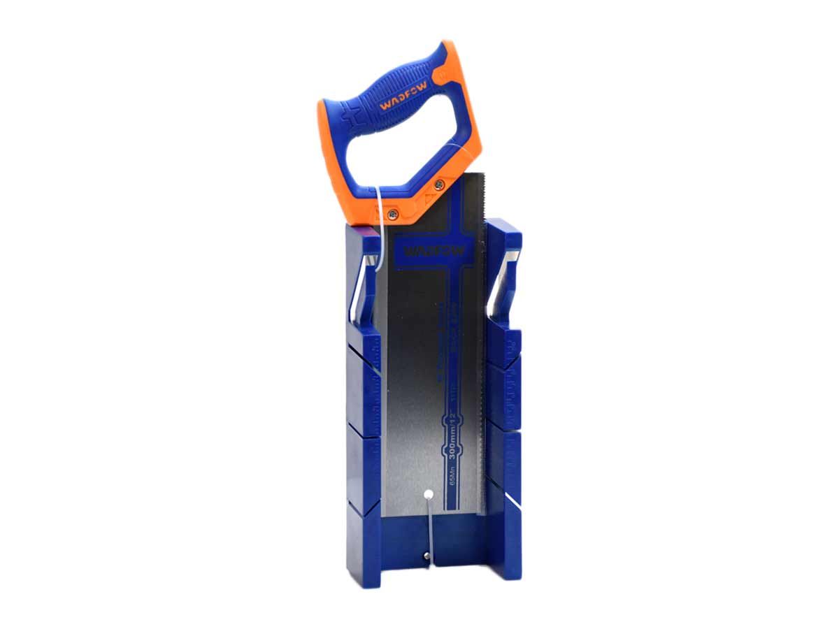 Ingletadora Manual con Serrucho 12" Wadfow