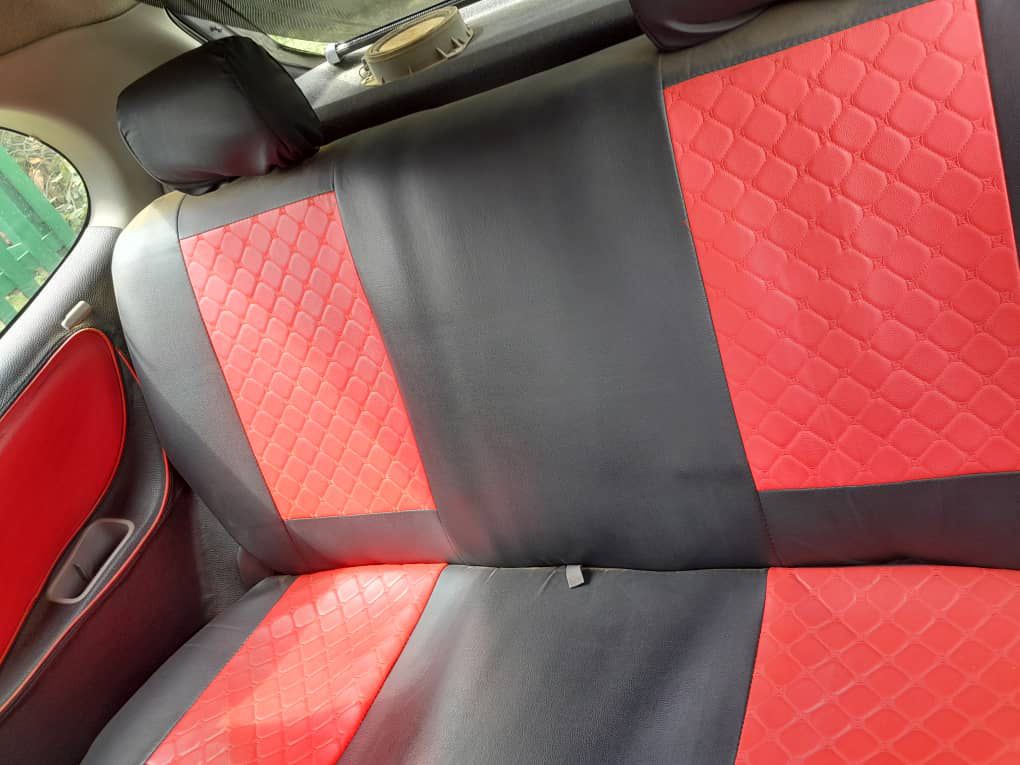 Toyota Eto’o  2 Portières Manuelle Essence Climatisée 4 Cylindres Papier à jour