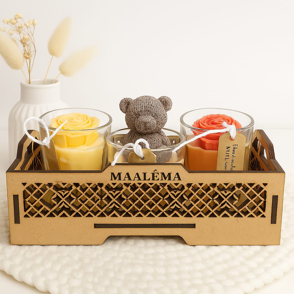 Coffret Cadeau Bougies Artisanales – 3 Parfums en Pots de Verre & Support Gravé 💝 Fait Main avec Amour | 100 % Artisanal | Pièce Unique