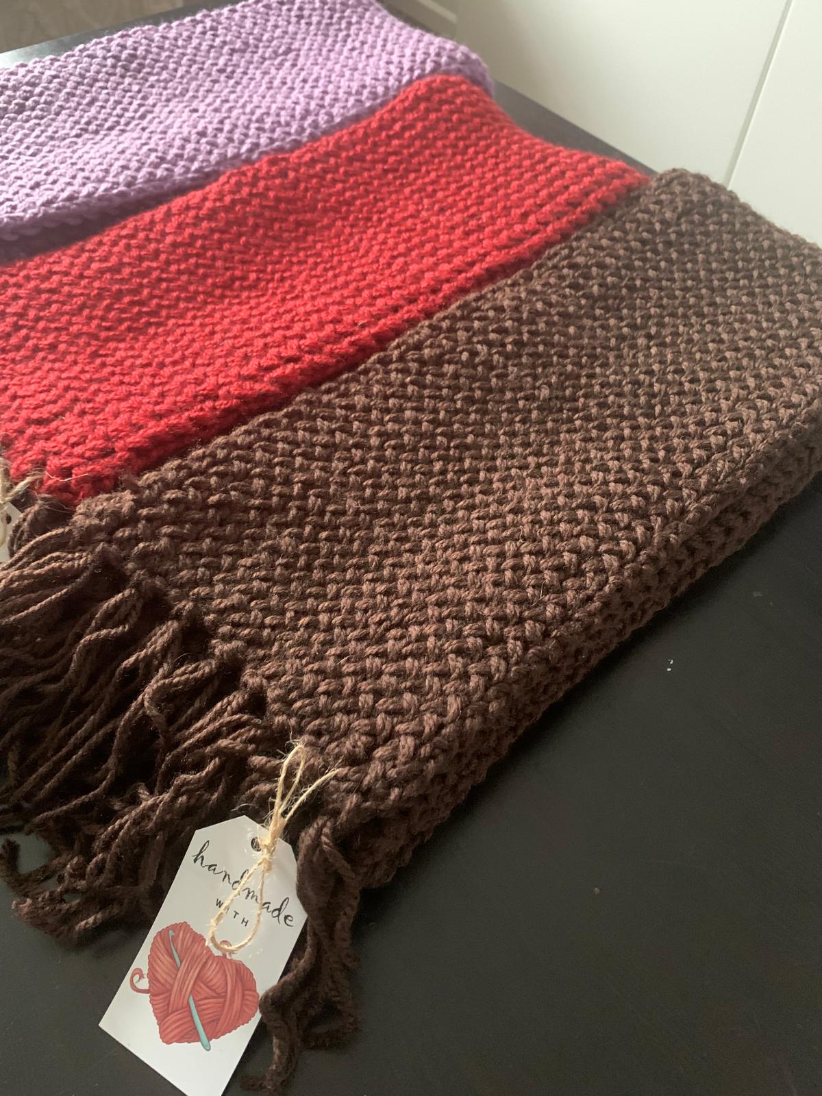 Écharpe en Laine d’Alpaga 100% Artisanale – Tricotée à la Main, Douce, Chaude et Naturelle