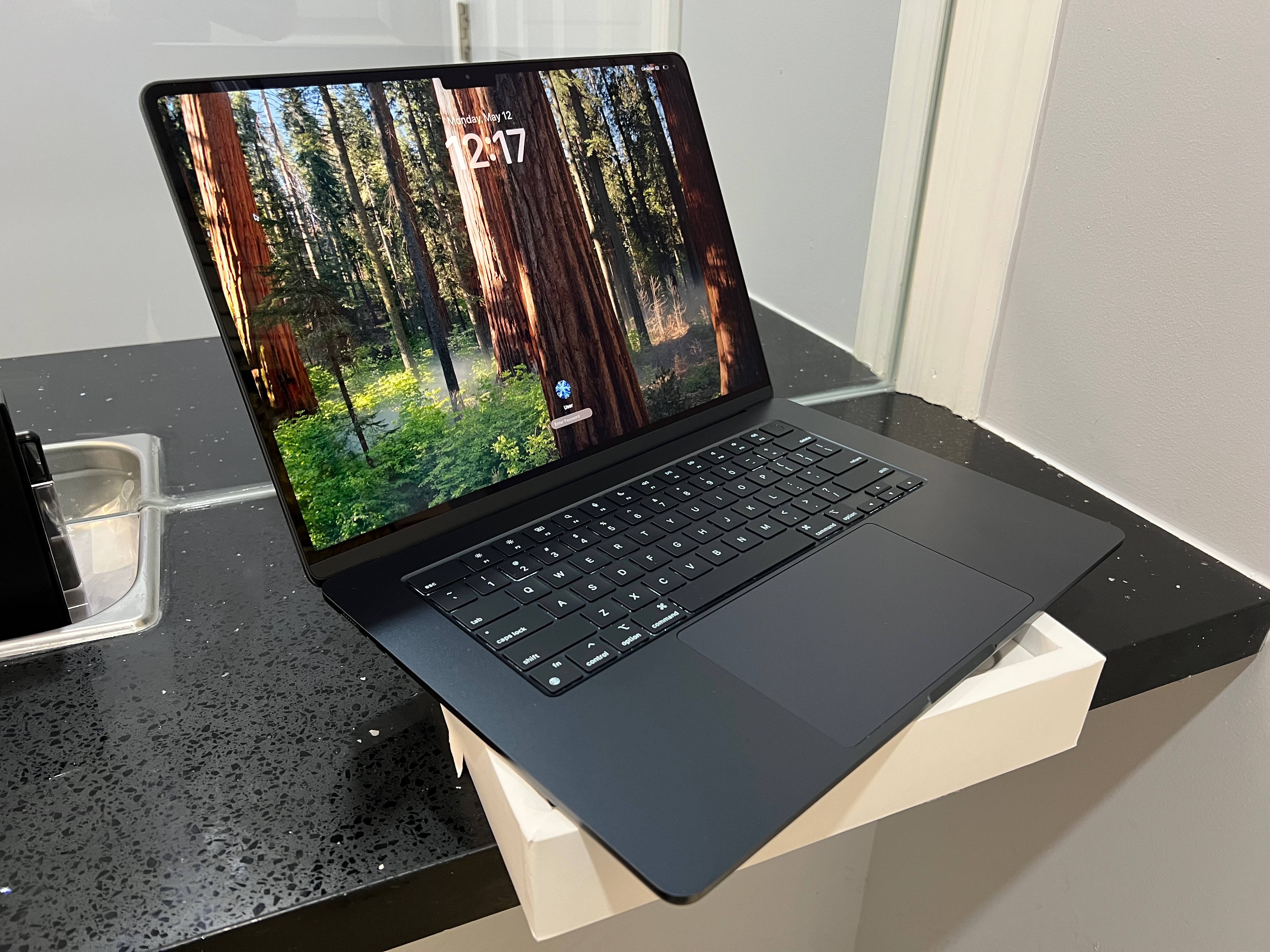 2024 MacBook Air M3 15” 8GB 256GB