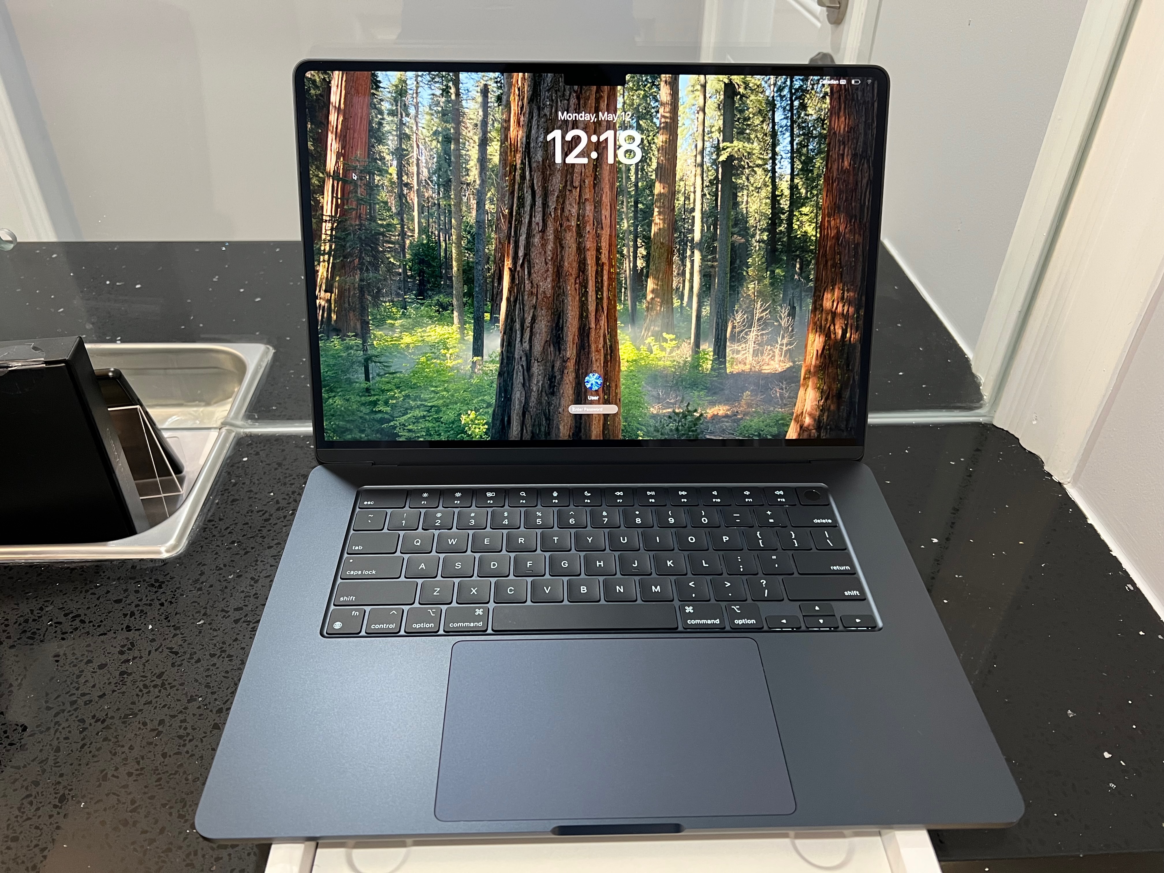 2024 MacBook Air M3 15” 8GB 256GB