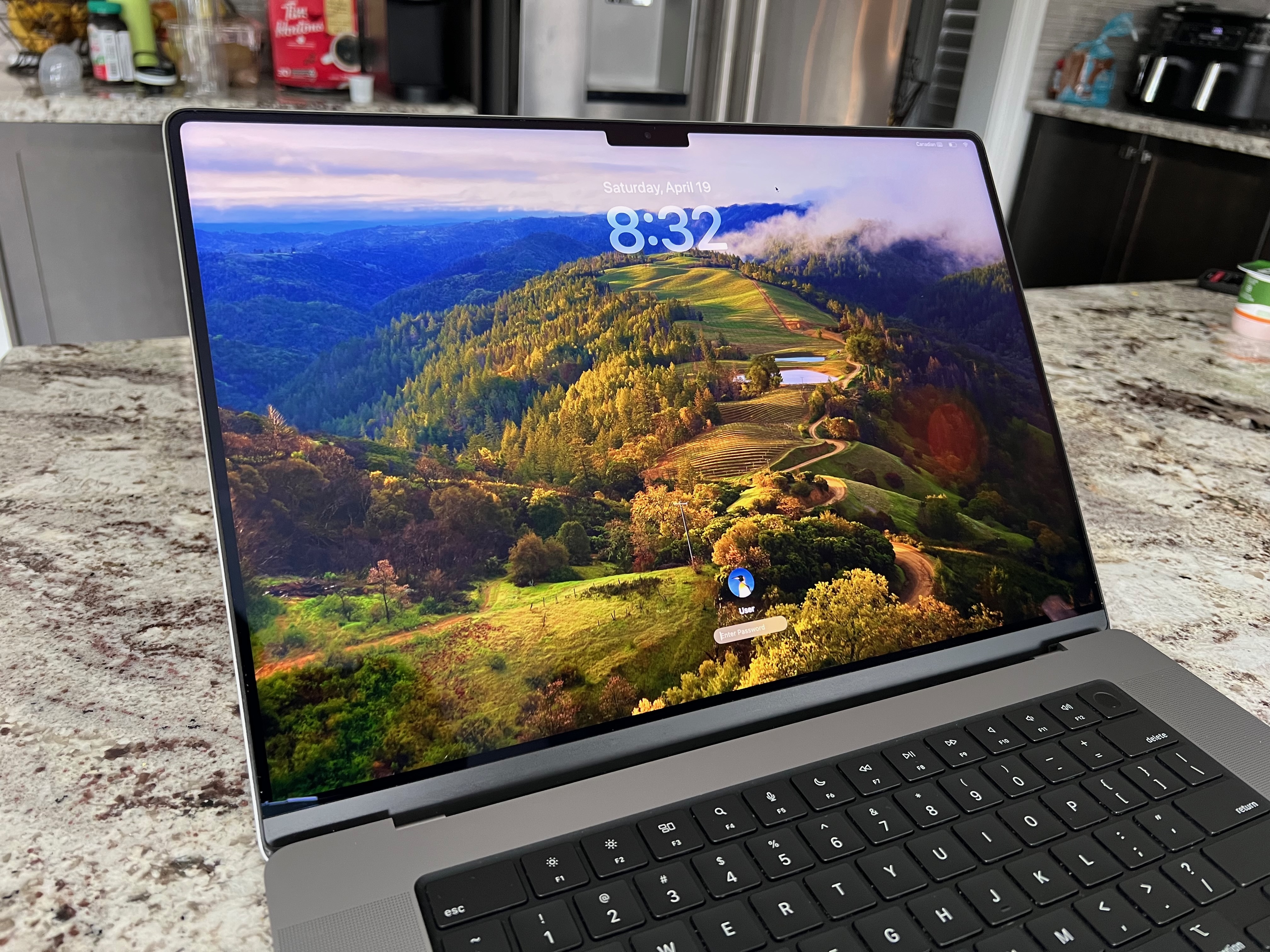2021 MacBook Pro 16" M1 Pro 32GB 512GB