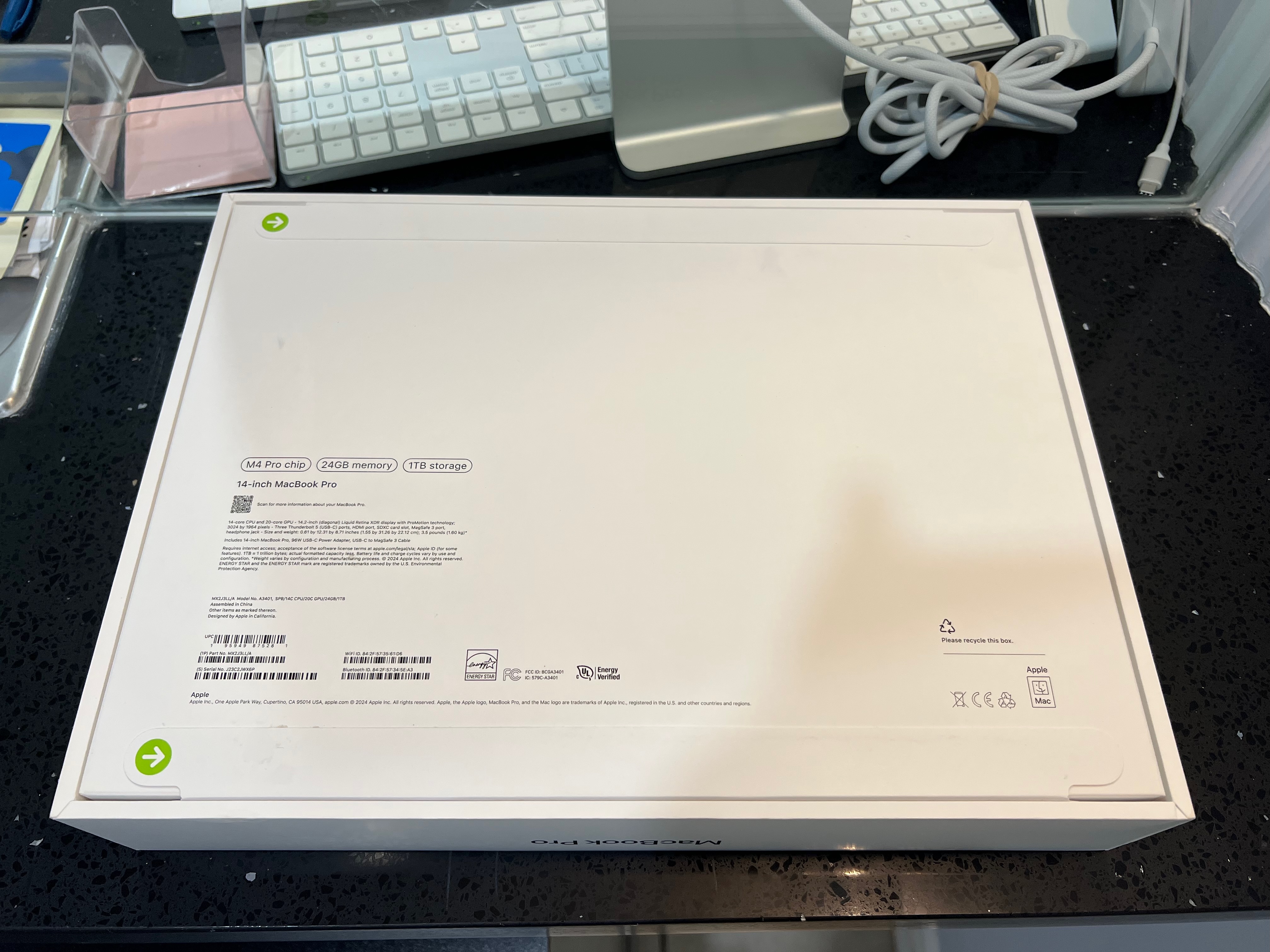 2025 MacBook Pro M4 Pro 24GB 1TB NEW SEALED