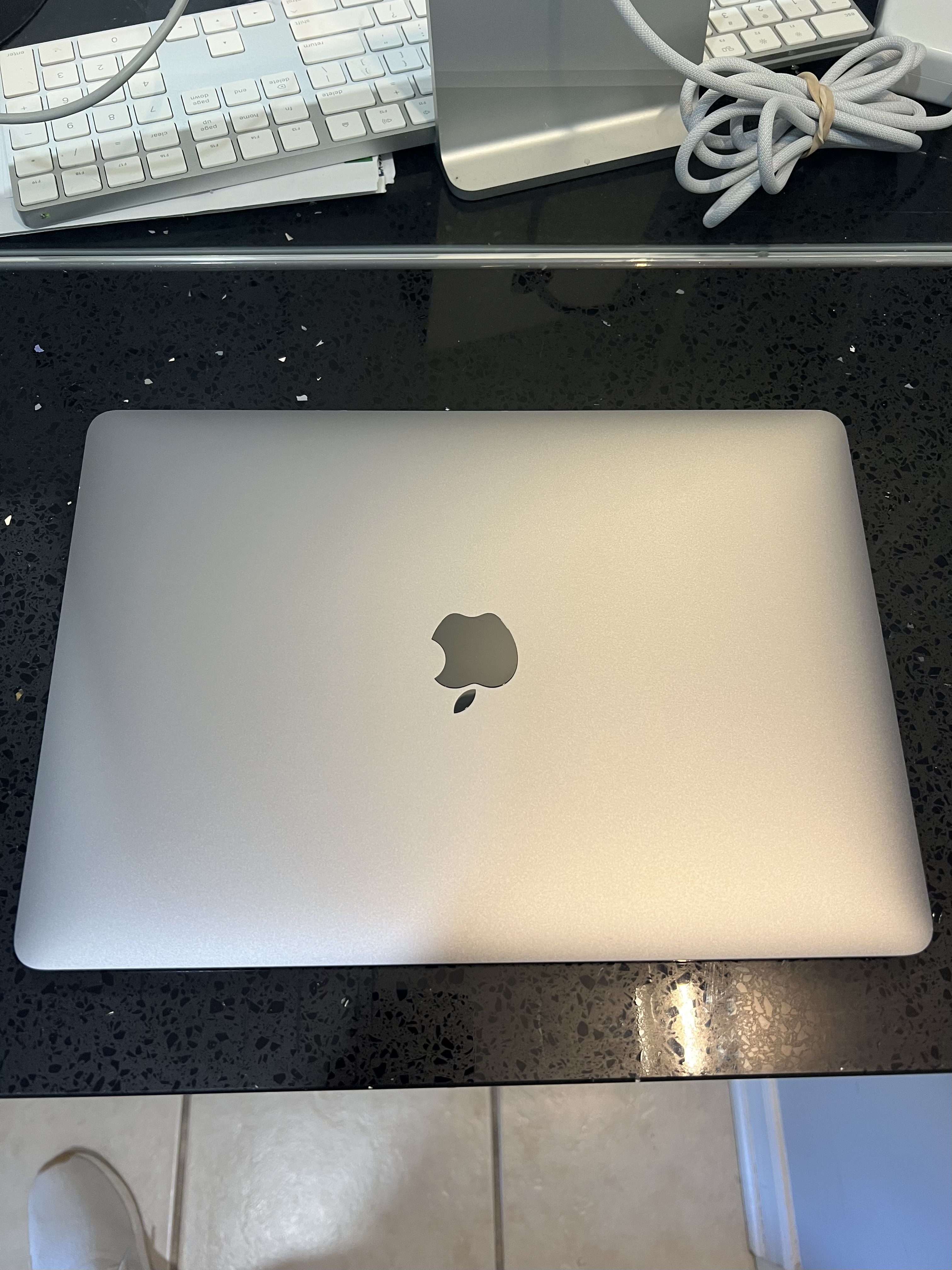 2020 MacBook Air M1 13” 100% Battery Health
