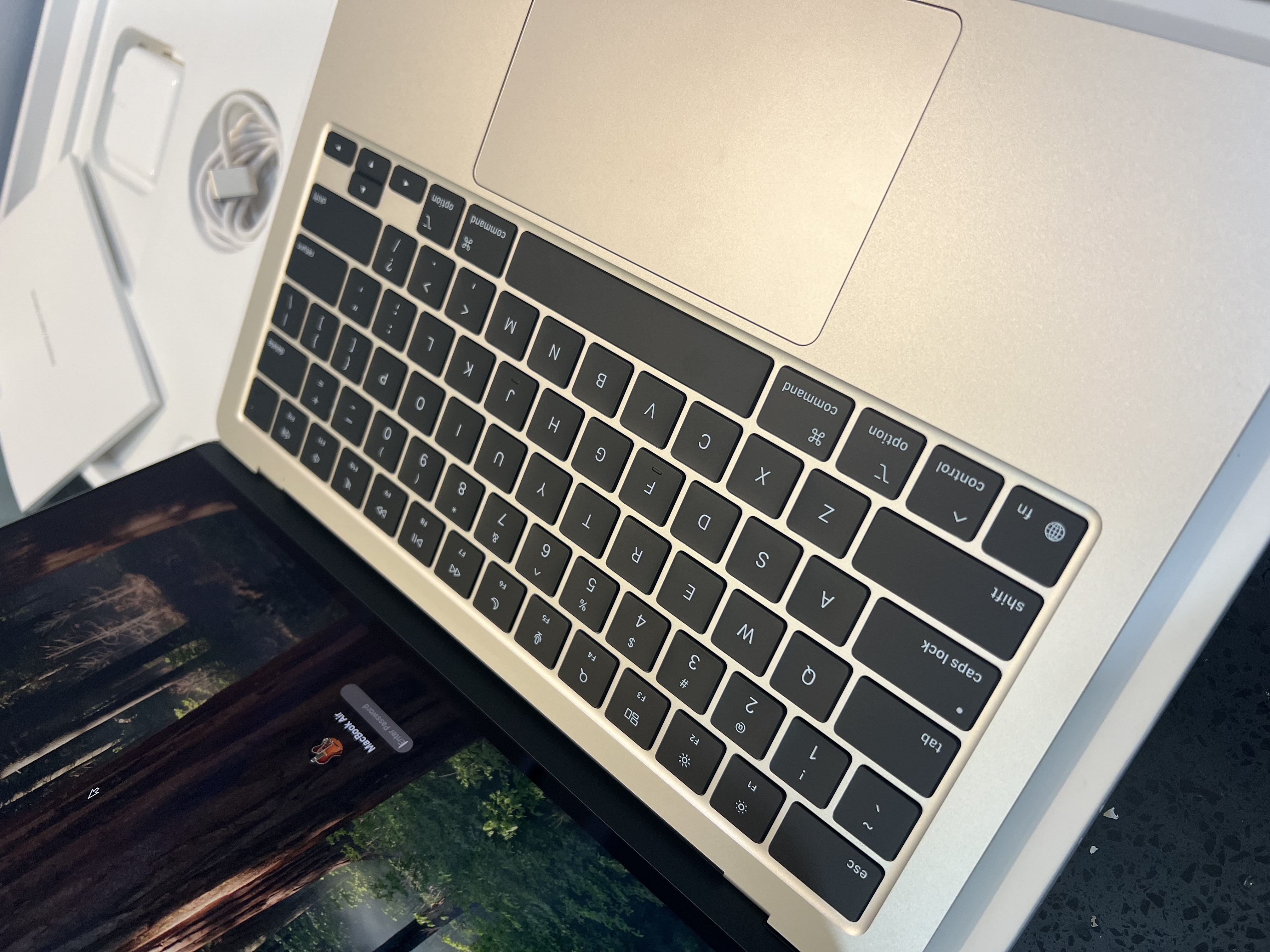2025 MacBook Air M4 with AppleCare Aug 2026