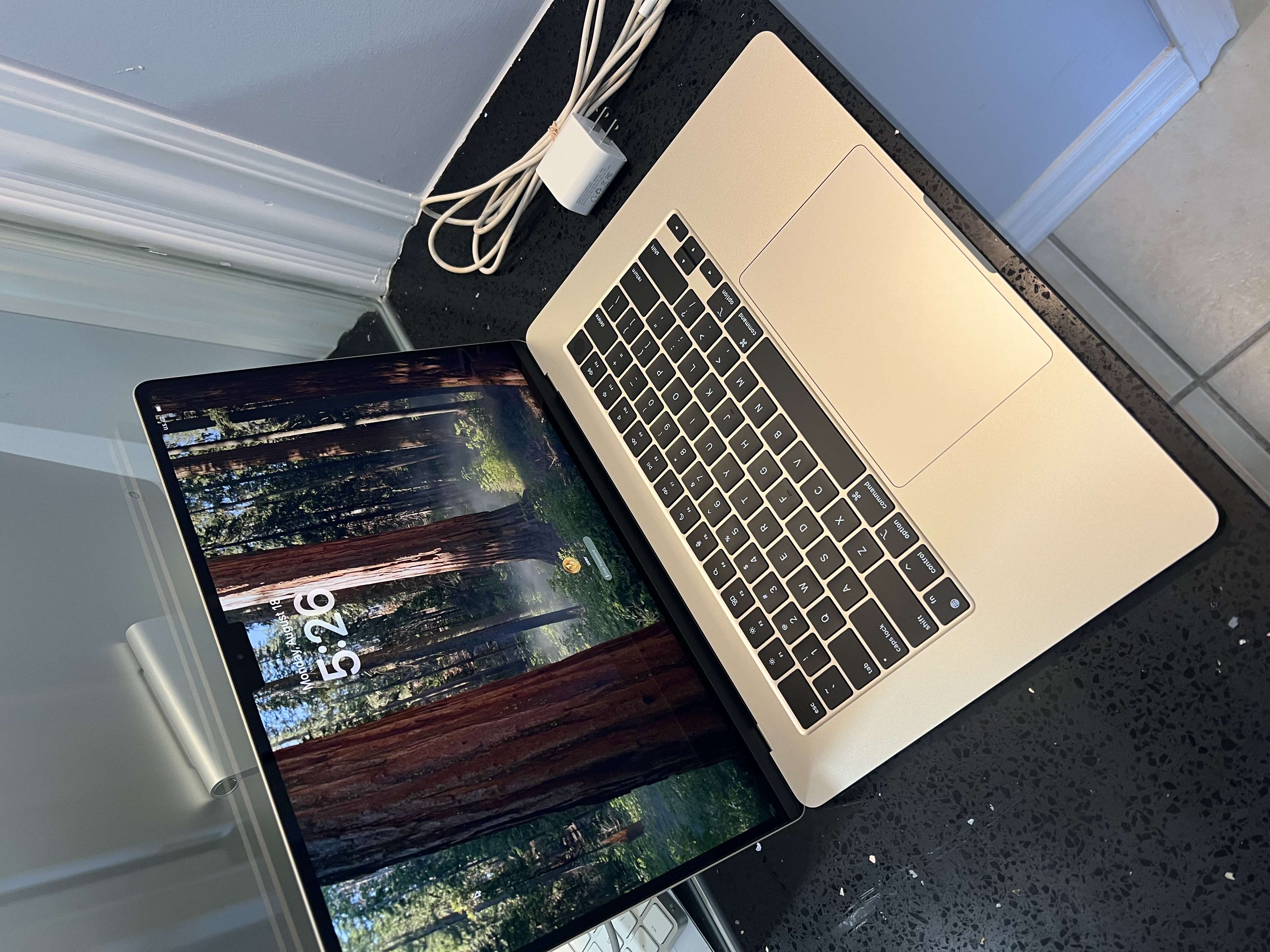 2024 MacBook Air M3 15” 16GB RAM + AppleCare Feb 2026