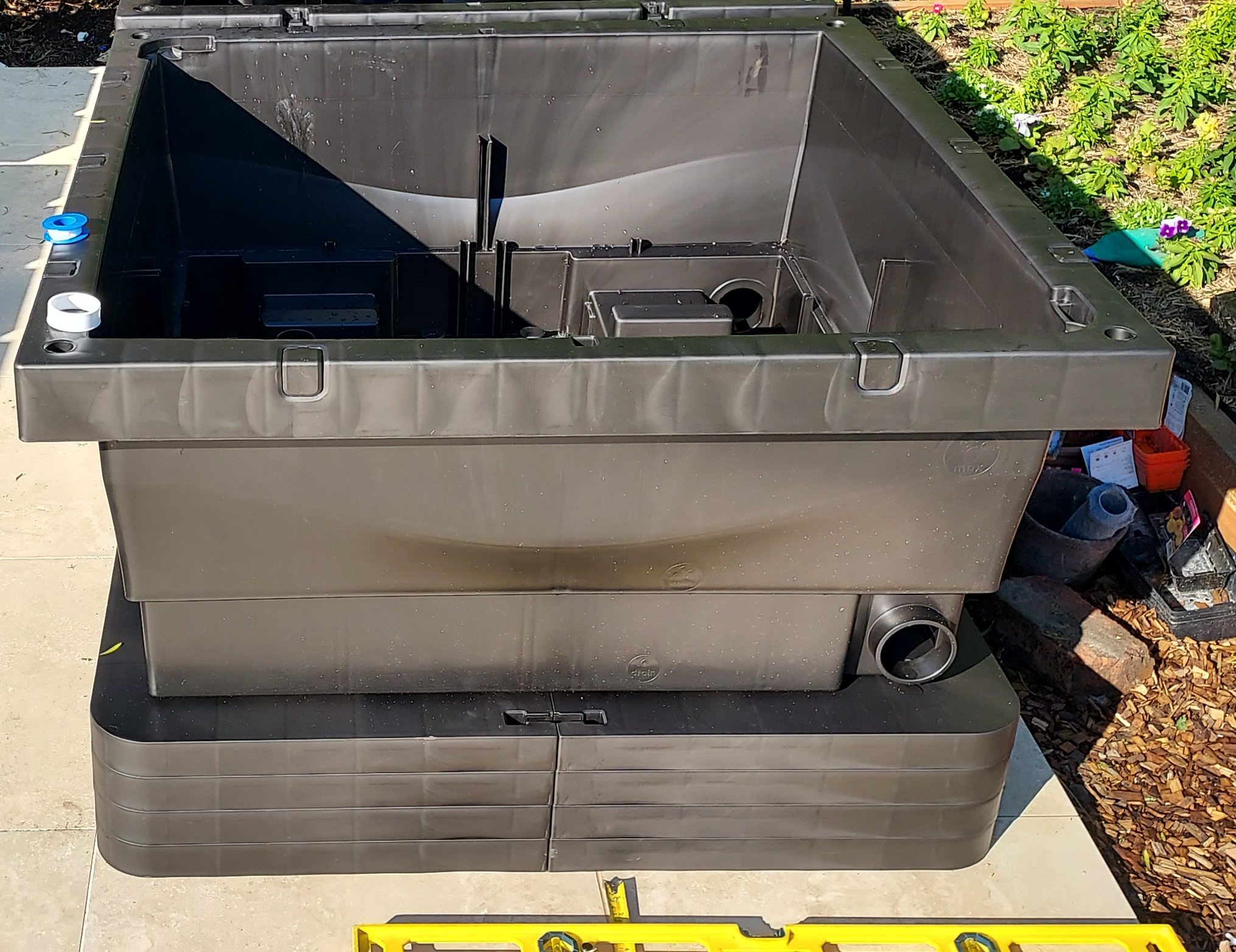 Foodcube installed on customer’s existing concrete or tile base