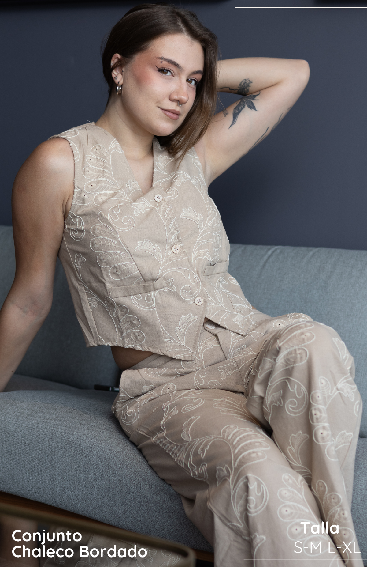 CONJUNTO CHALECO BORDADO