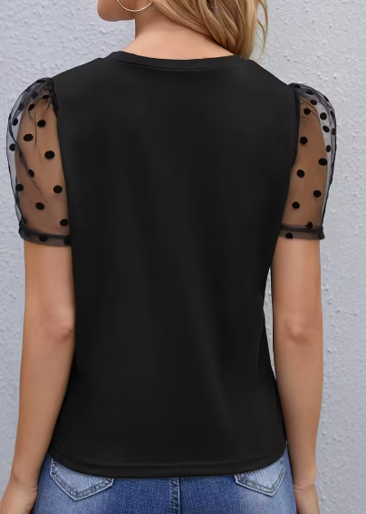 BLUSA NEGRA CON PERLAS