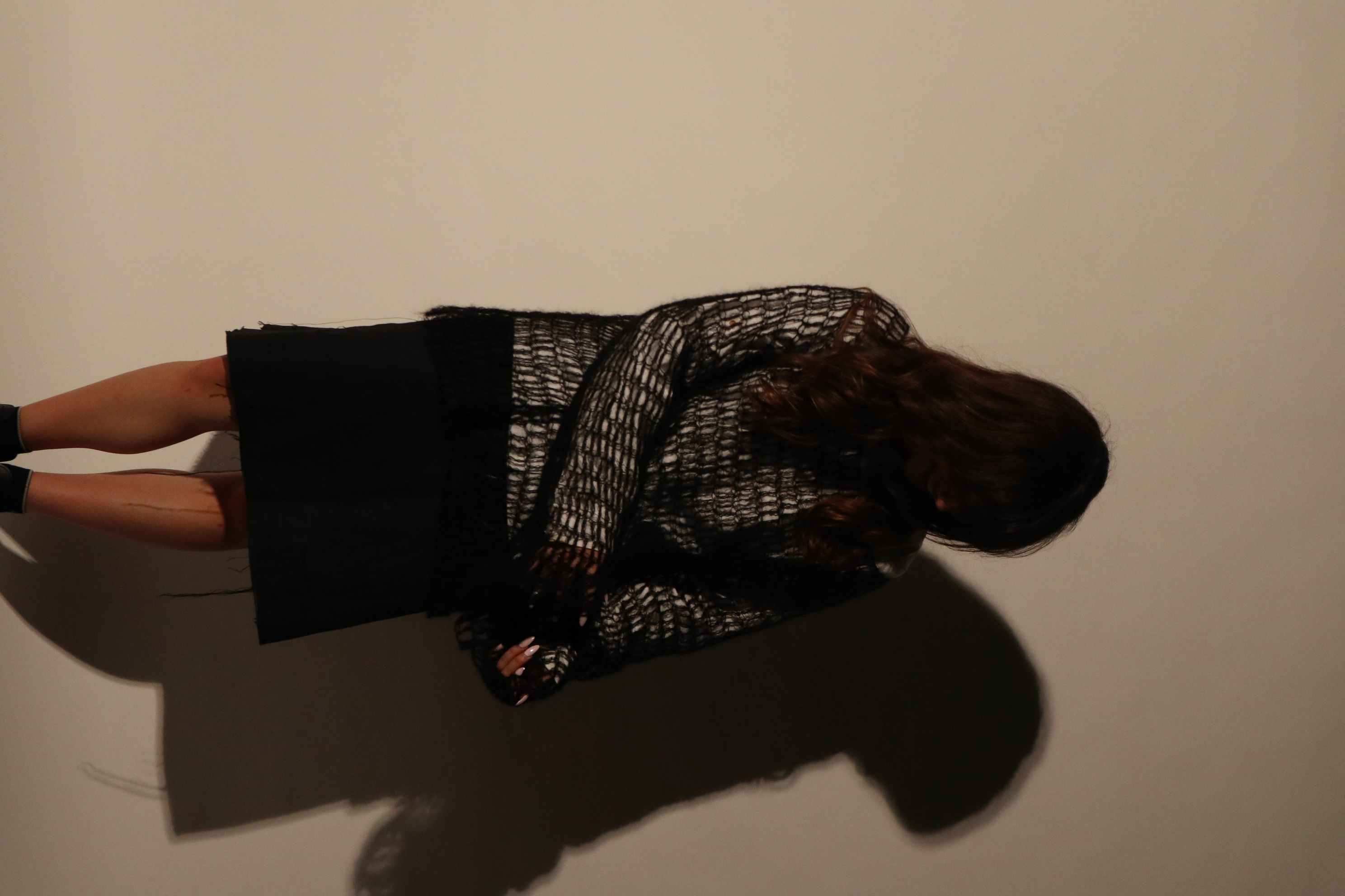 LOOSE KNIT SWEATER