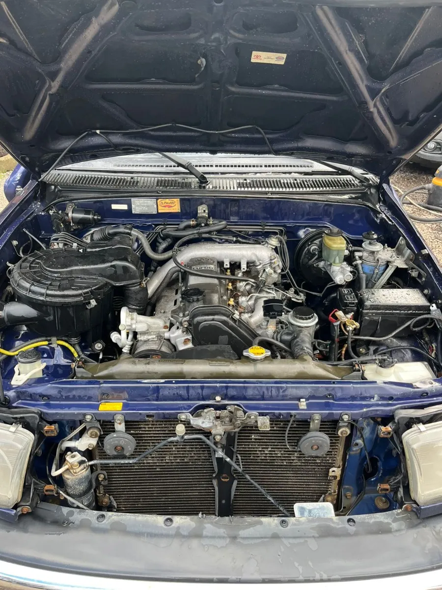 Hilux Sw4 3.0 2000 Diesel 4x4 Manual