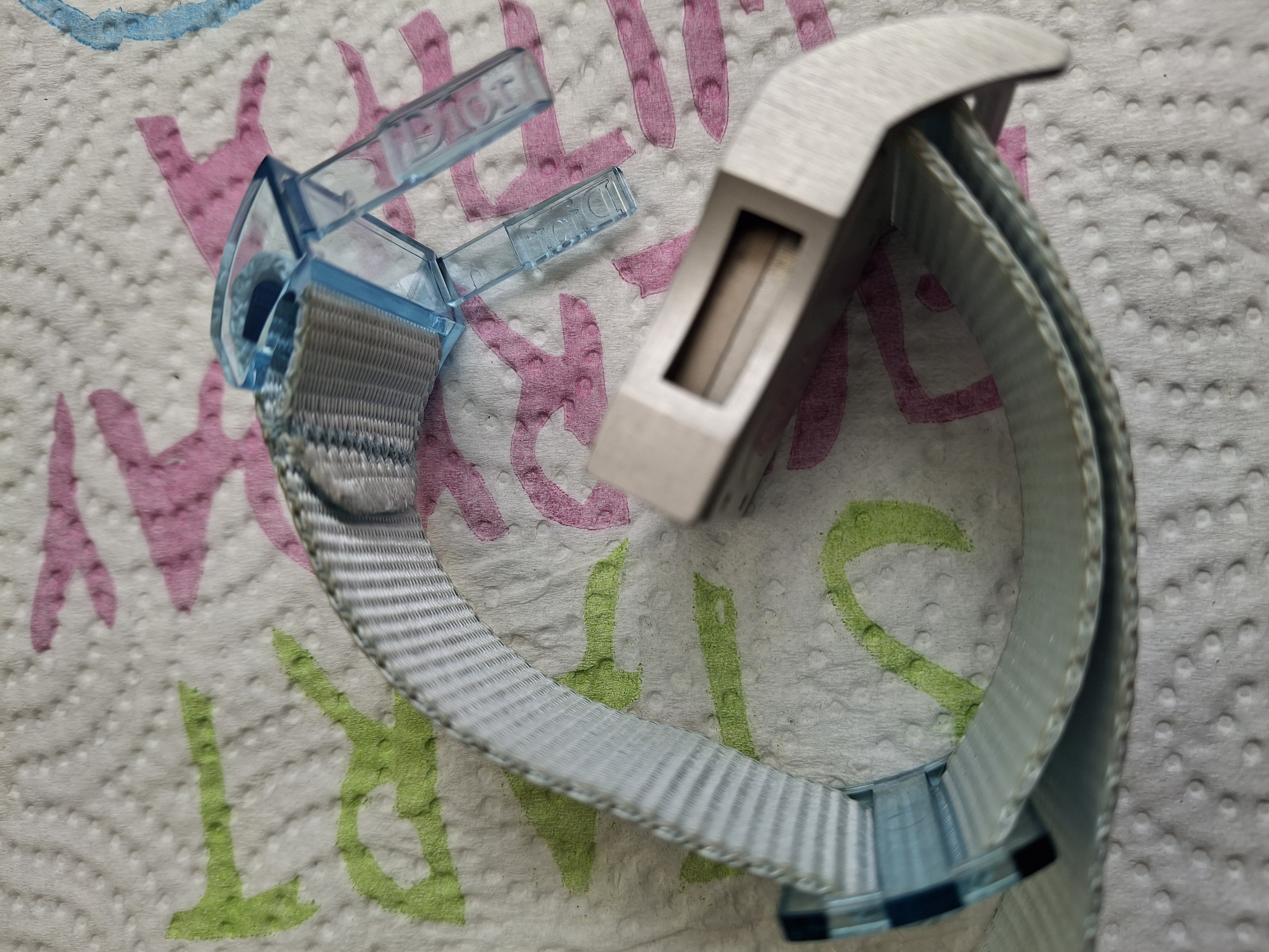 Montre en plastique Dior