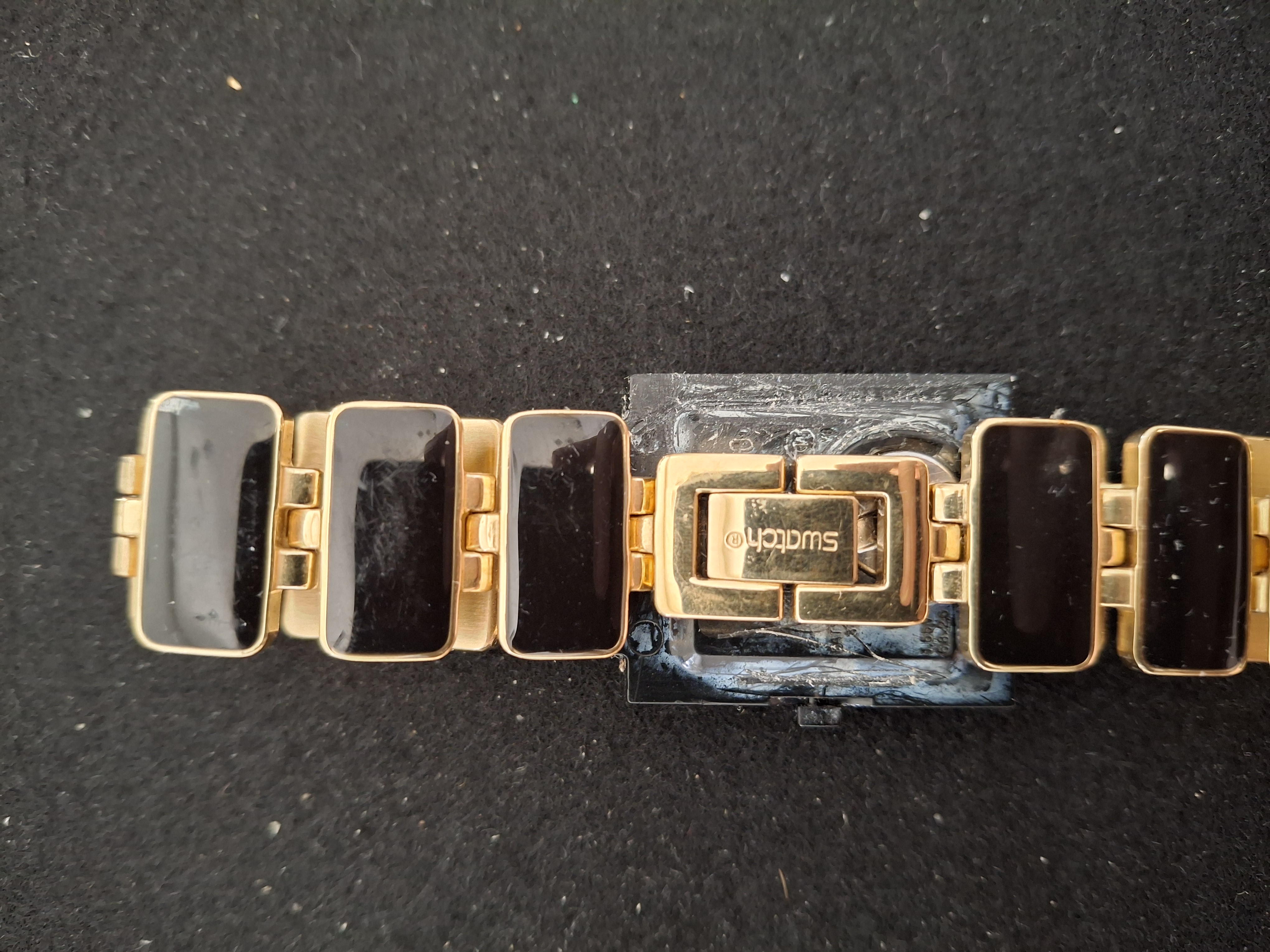 Montre Swatch élégante