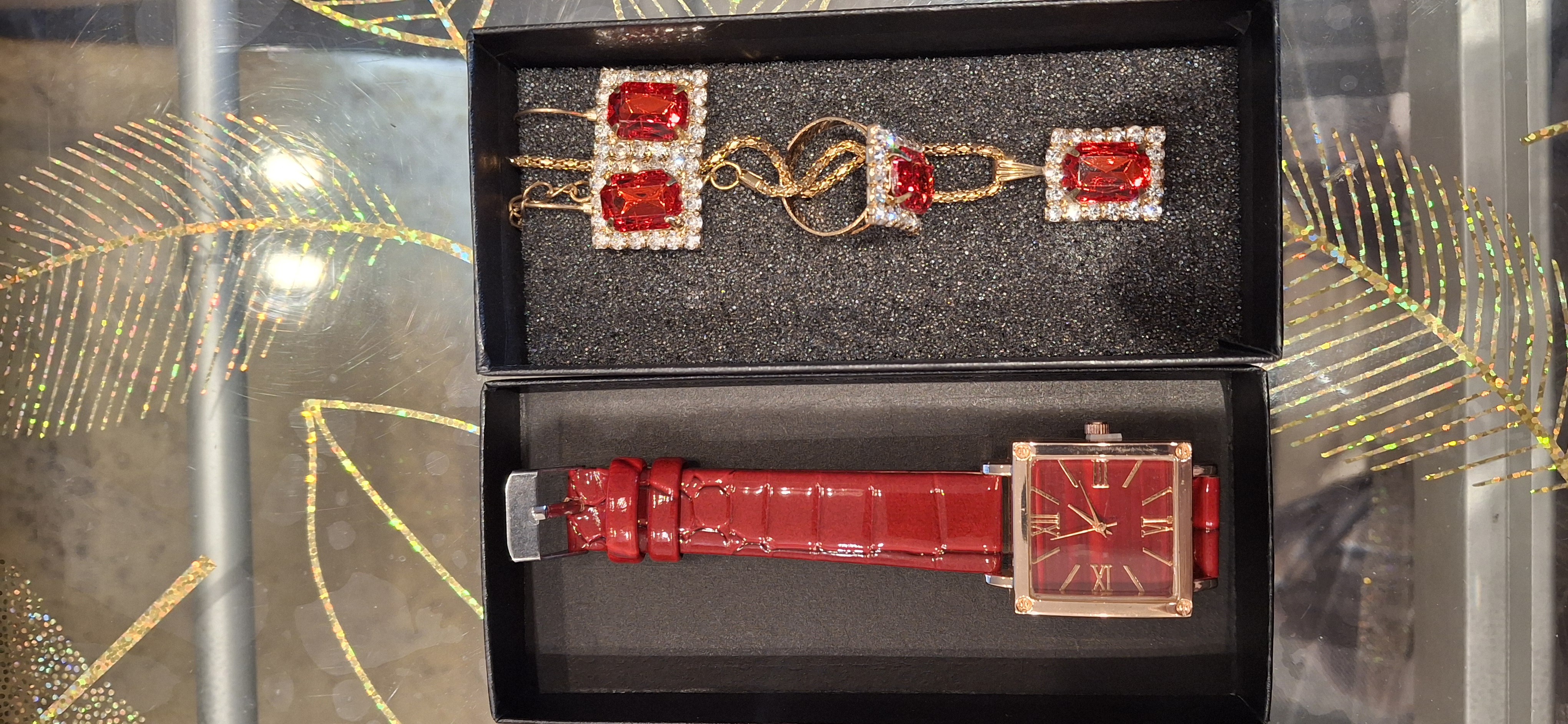 Ensemble montre et bijoux rouge