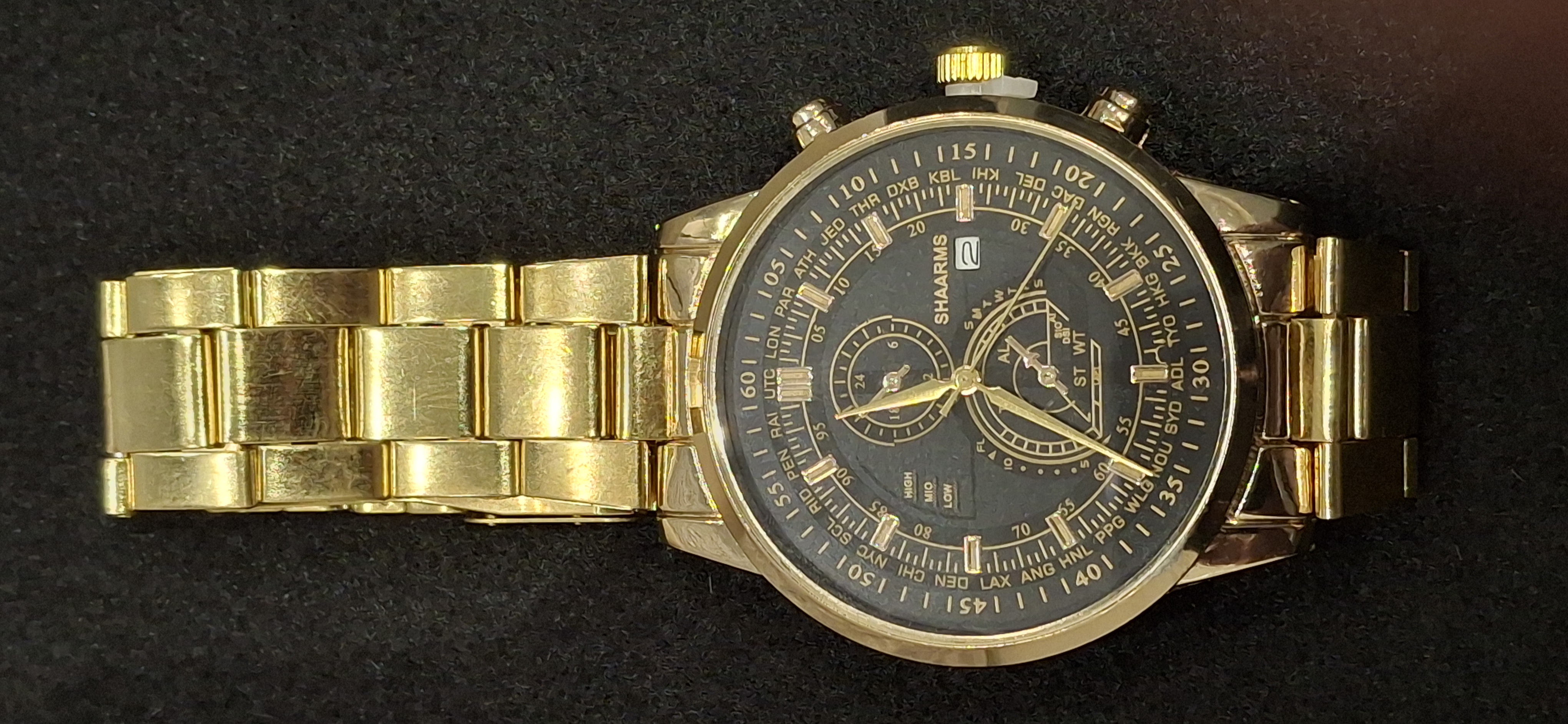 Montre-bracelet dorée