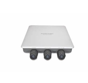 ACESS POINT OUTDOOR FORTNET - TRI RADIO (802.11 B/G/N/AX 2X2 MU-MIMO, 802.11 A/N/AC/AX 2X2 MU-MIMO AND 1X 802.11 A/B/G/N/AC WAVE 2, 1X1 ), EXTERNAL ANTENNAS INCLUDED, 2X 10/100/1000 RJ45 PORT, BT/BLE, 1X TYPE A USB, 1X RS-232 RJ45 SERIAL PORT.