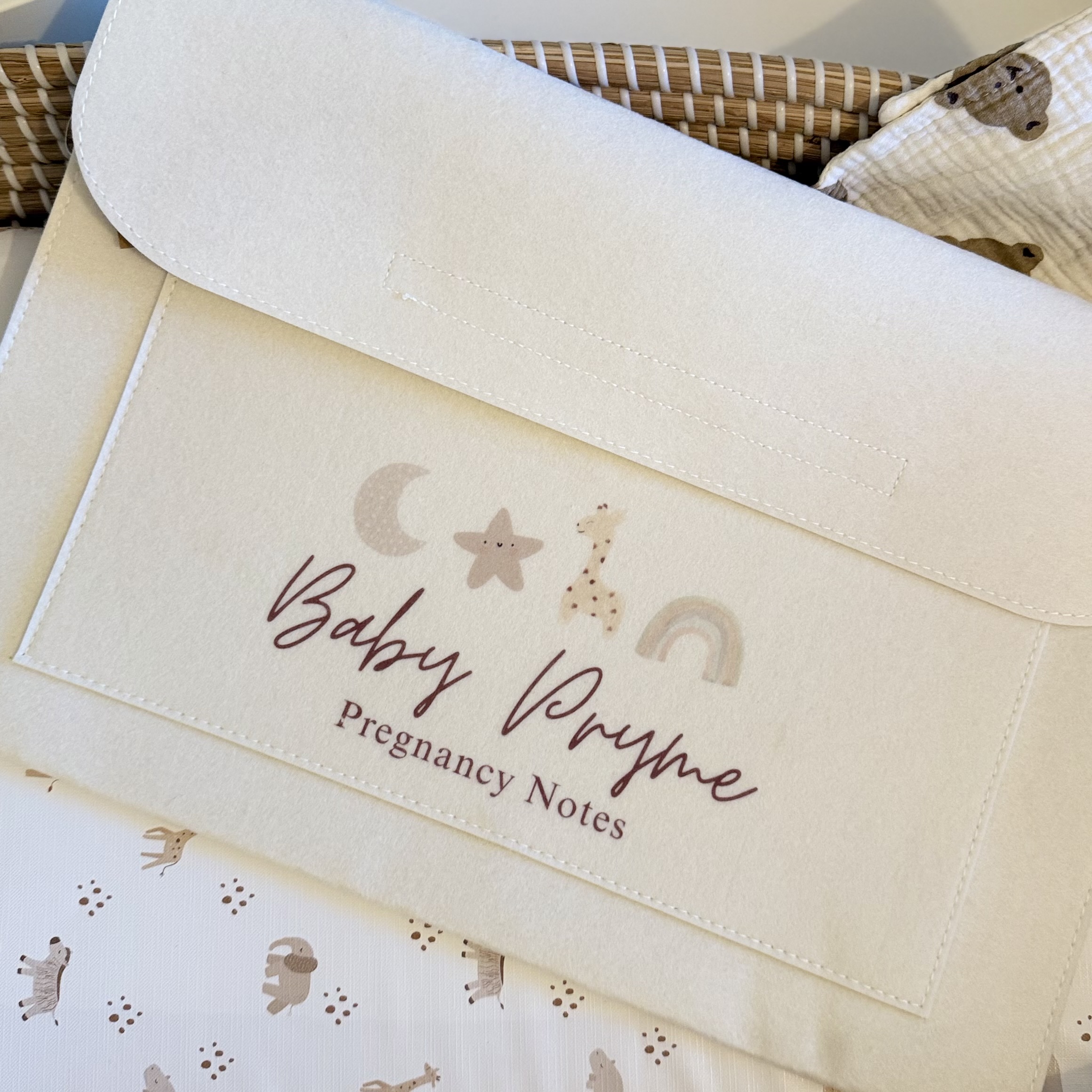 Cream Personalised Pregnancy Notes Folder 