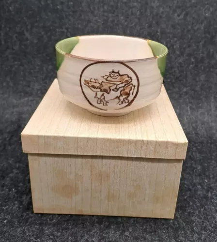 Exclusive Japanese Tea Bowl Chawan Japan Ao-Oribe Original Box