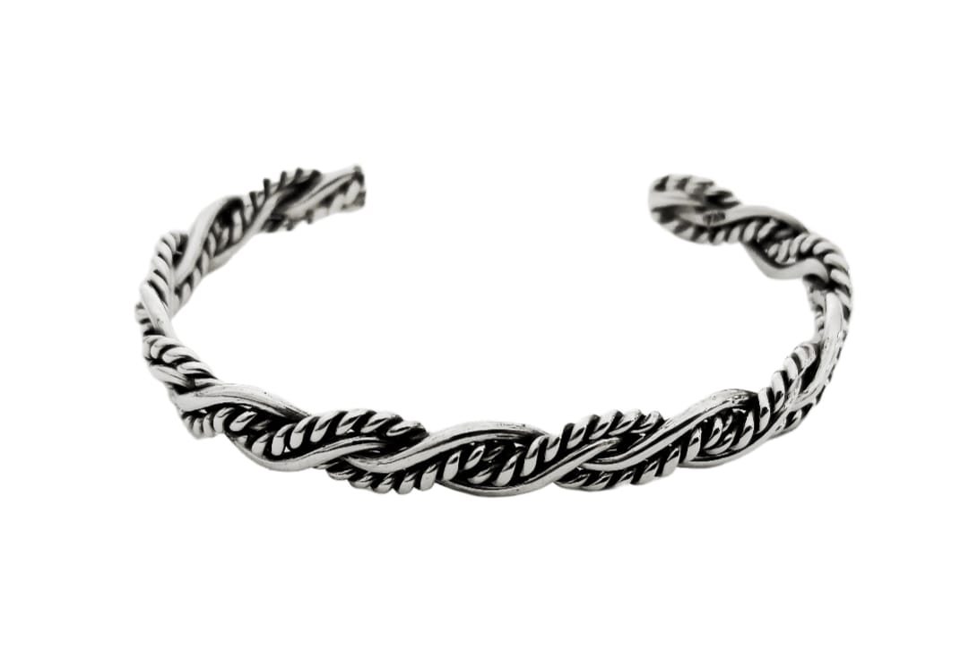 Brazalete de plata trenzada