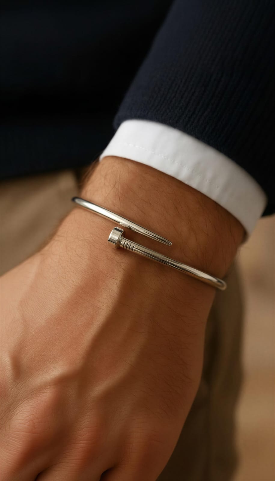 Brazalete de clavo de plata